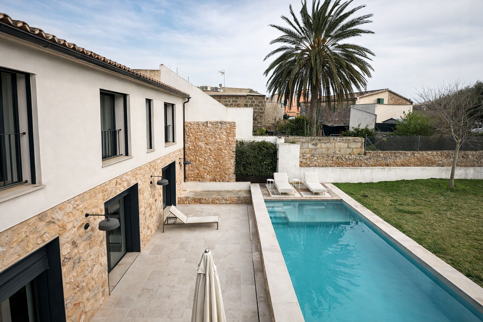 Renovated village house in Sa Cabaneta with pool and garage