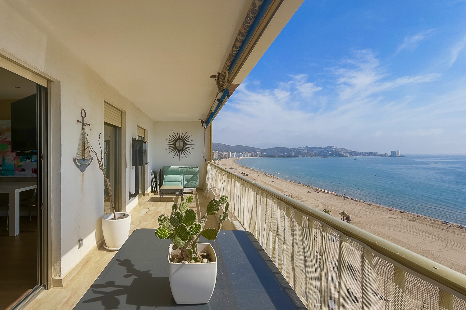 Modern apartment with stunning sea views in Cullera