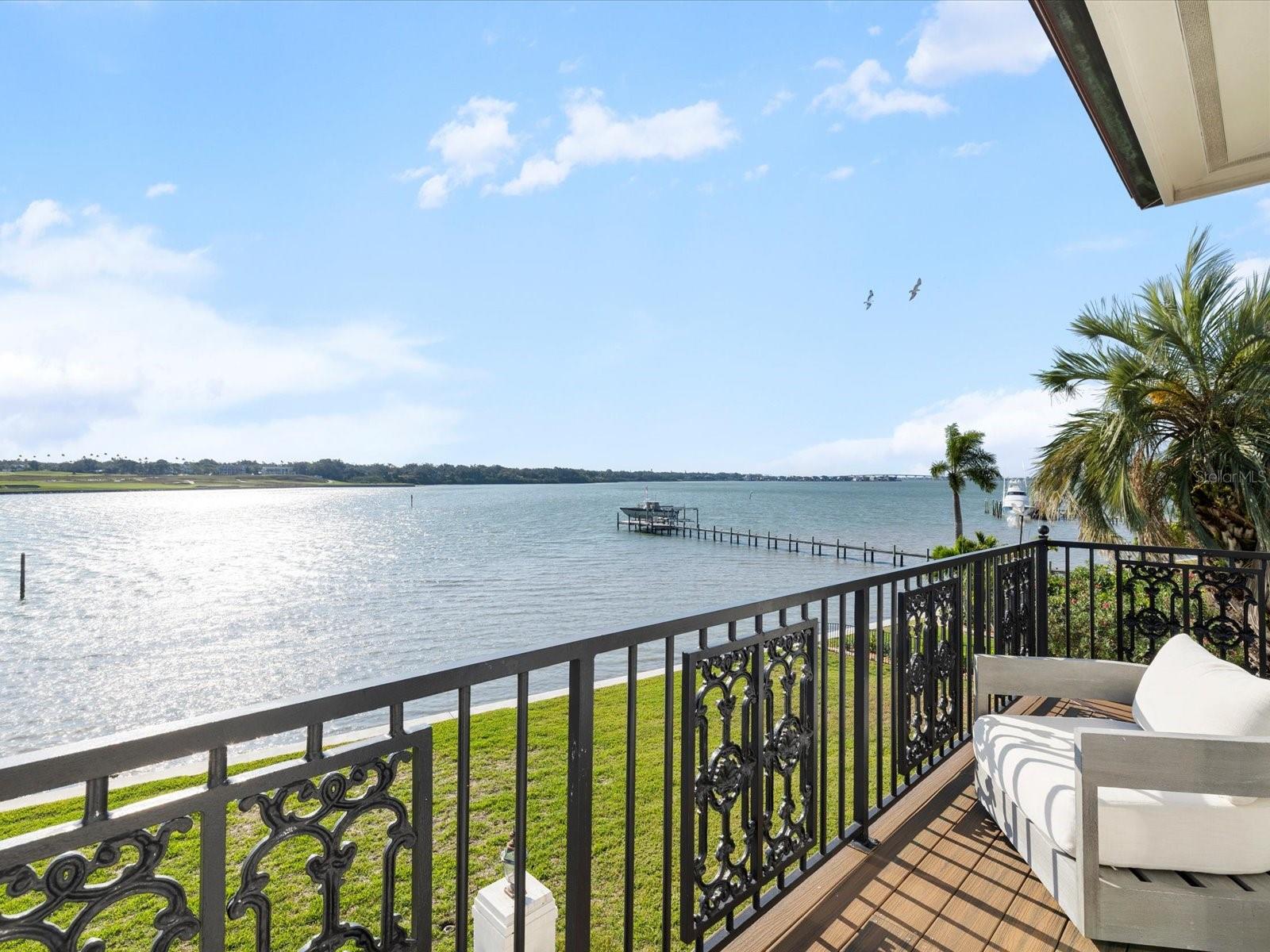 World Class Waterfront Estate