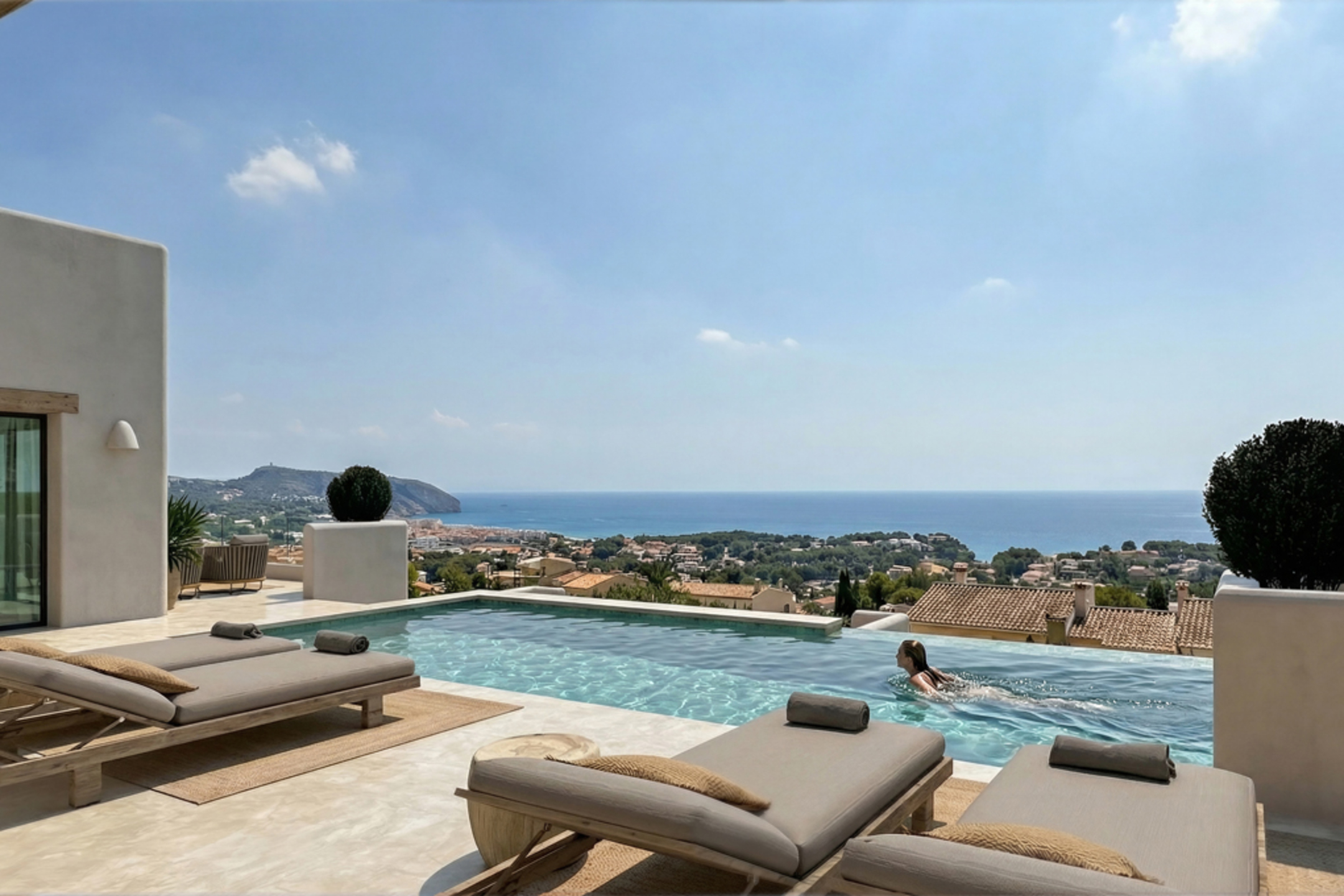 Ibiza-Stil, Luxus und Meerblick in Moraira