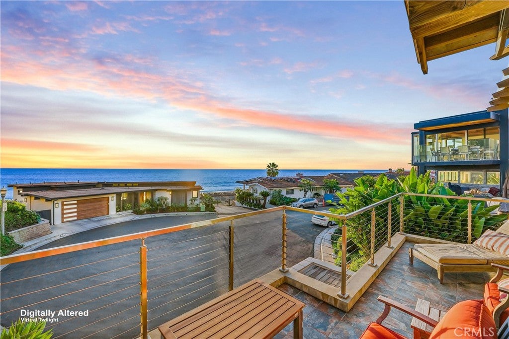 Home for Lease on Coveted Beachfront Street in San Clemente