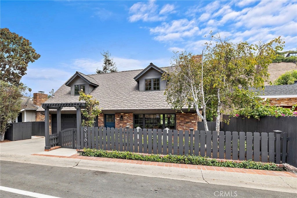 Timeless Bluebird Canyon Home in Ideal Laguna Beach Location