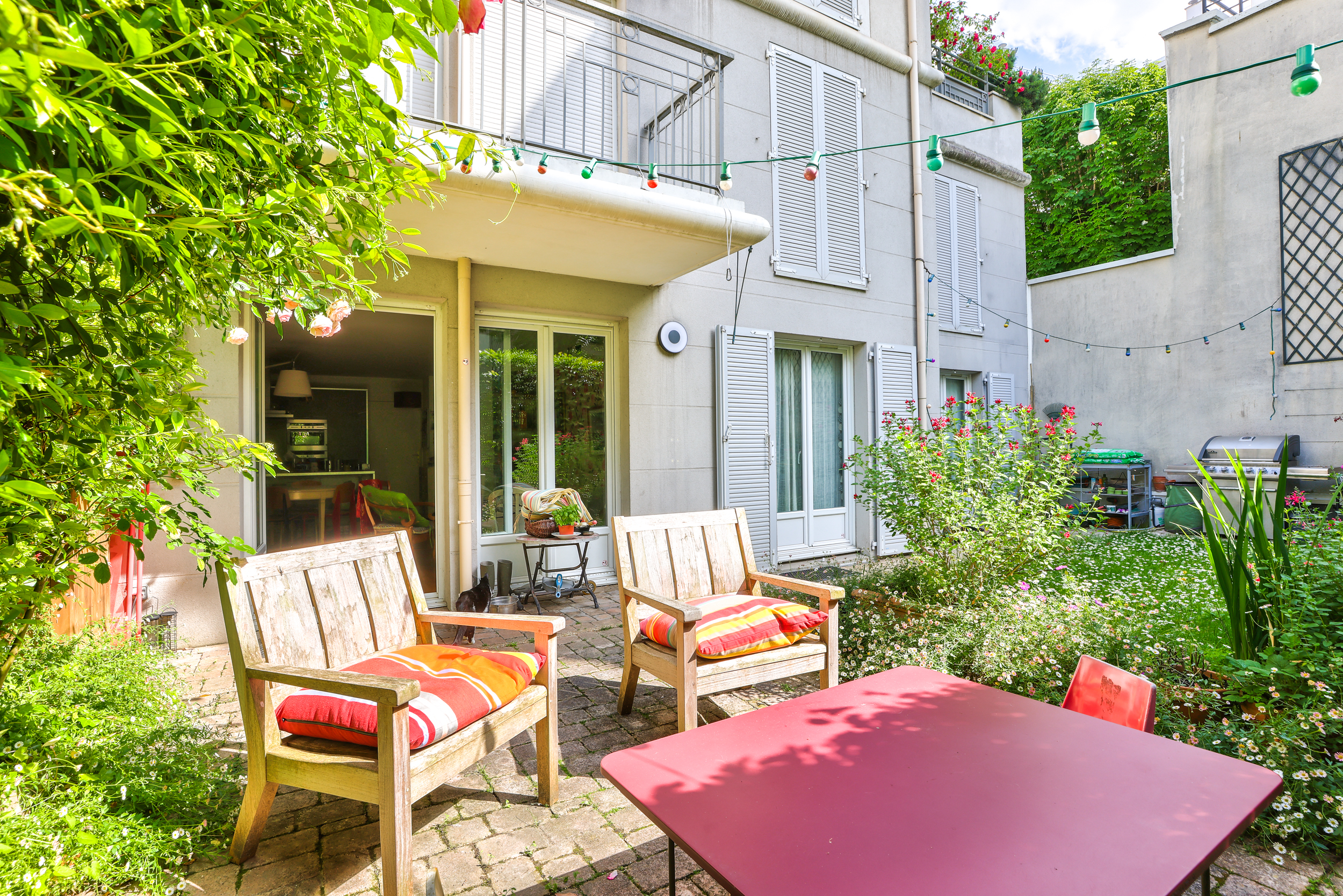 Paris 10.: Wohnung oder Haus mit Garten? Whg. 74 m2 & 102 m2 Garten nahe Canal St Martin