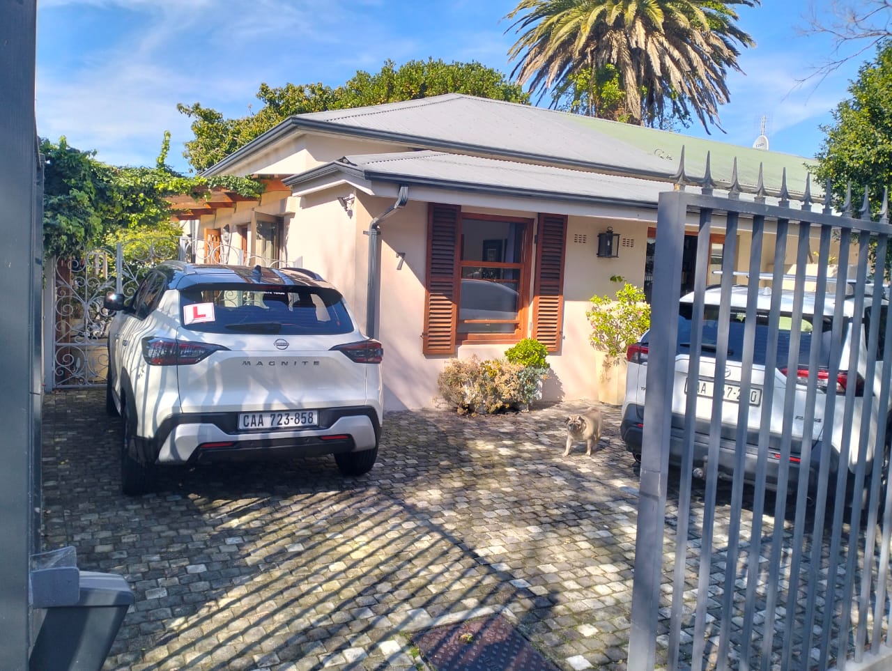 Easy-Living 2-bed, in tranquil neighbourhood