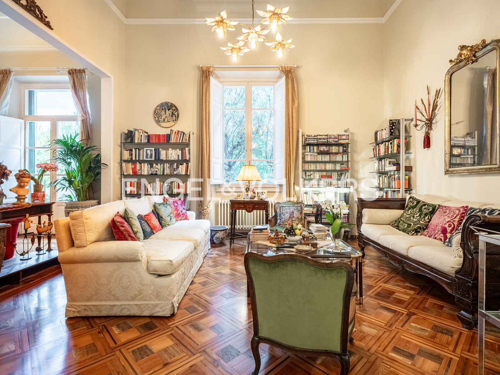 Prestigious Representative Residence on Florence’s Boulevards