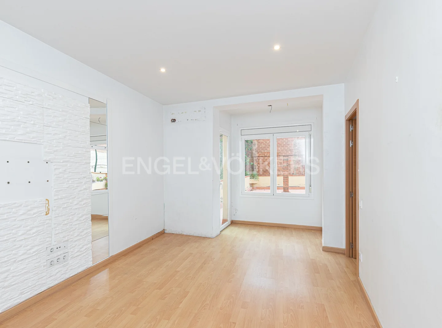 Apartment for investor in Sants