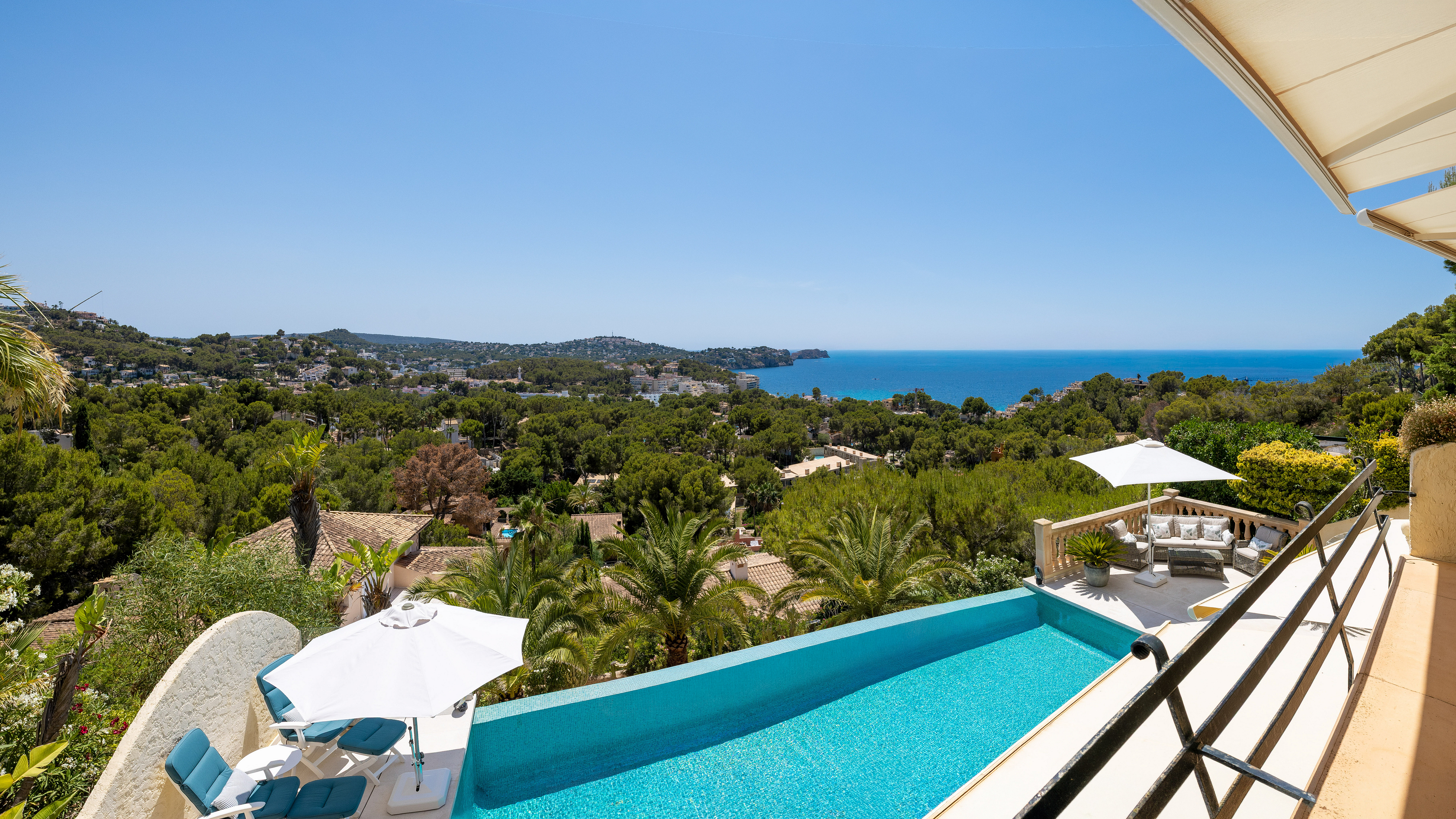 Exclusive villa with unobstructed panoramic sea views in Costa de la Calma