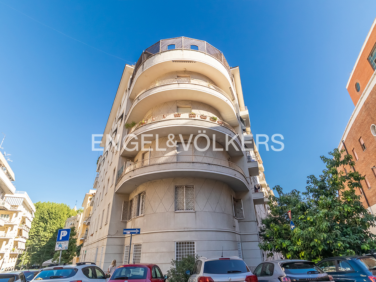 Via Pisa – Four-room apartment to customize, excellent investment