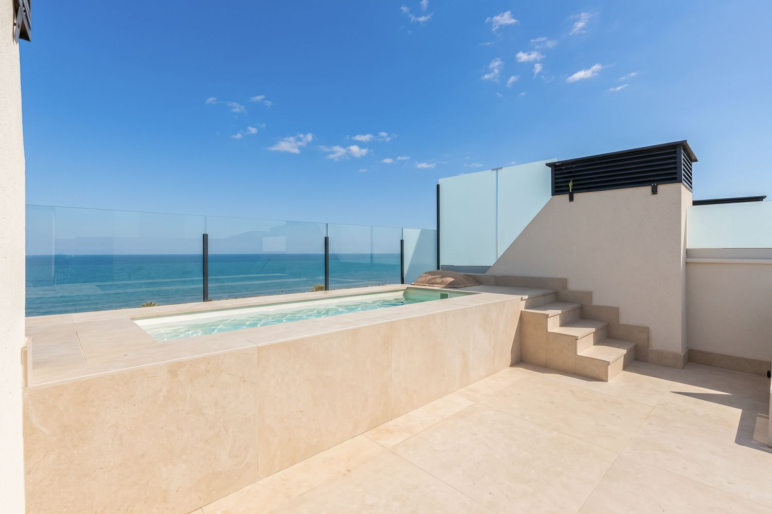 Exclusive designer penthouse steps from the Mediterranean in Dénia