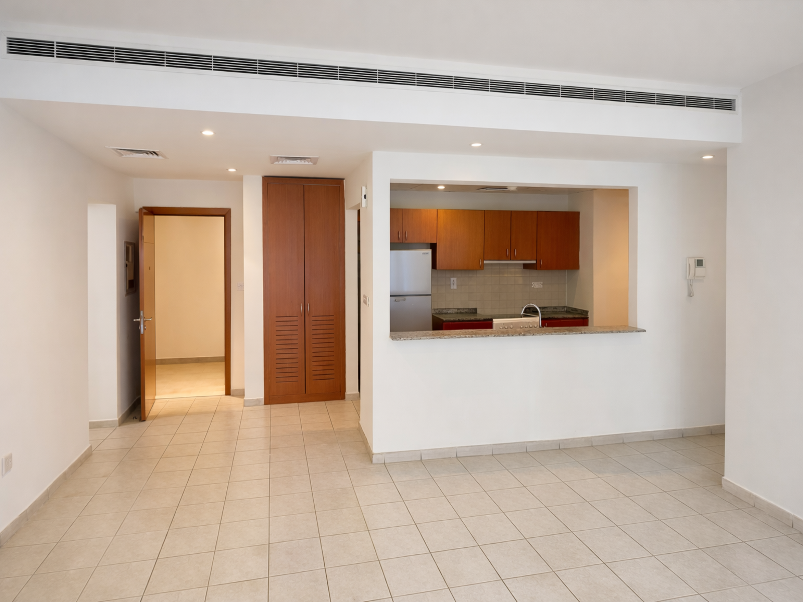 Vacant | Unfurnished | Chiller Free