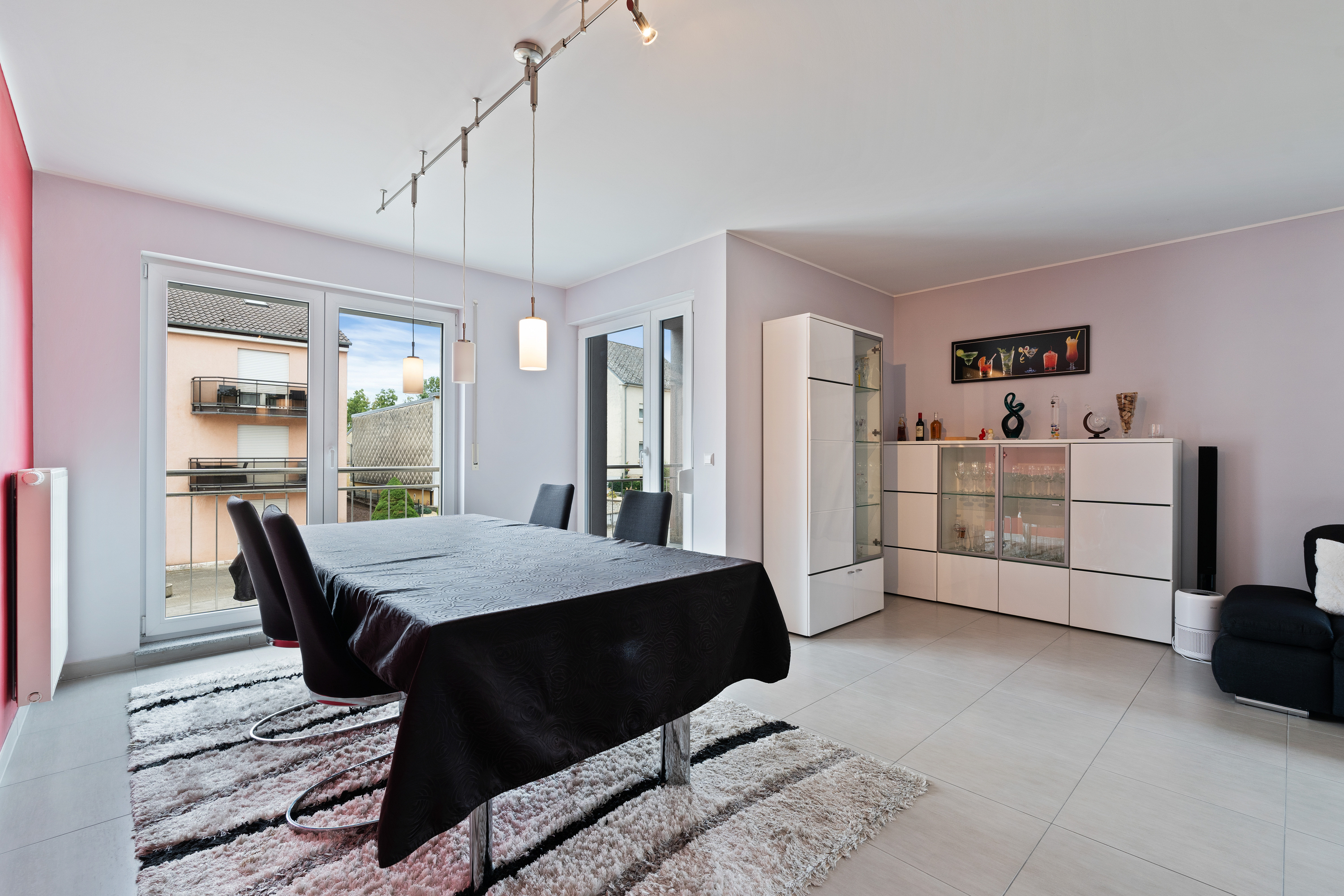 2-bedroom apartment with 2 balconies and 2 parking spaces