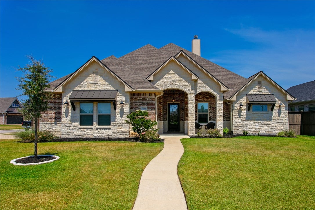 Experience Modern Living in This Corner Lot