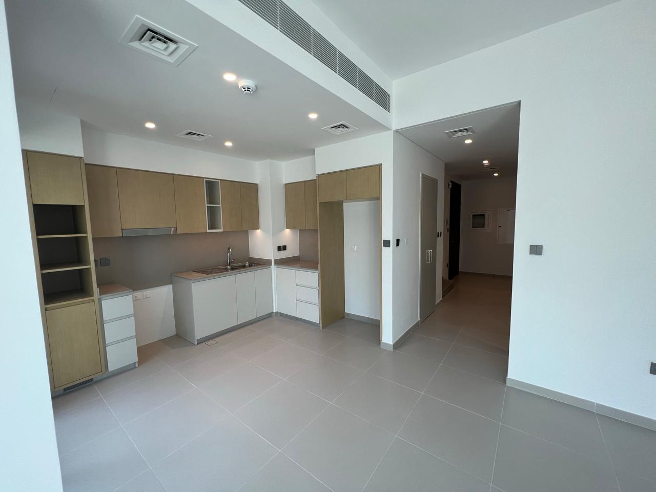 Vacant Soon | Single Row | Family Community