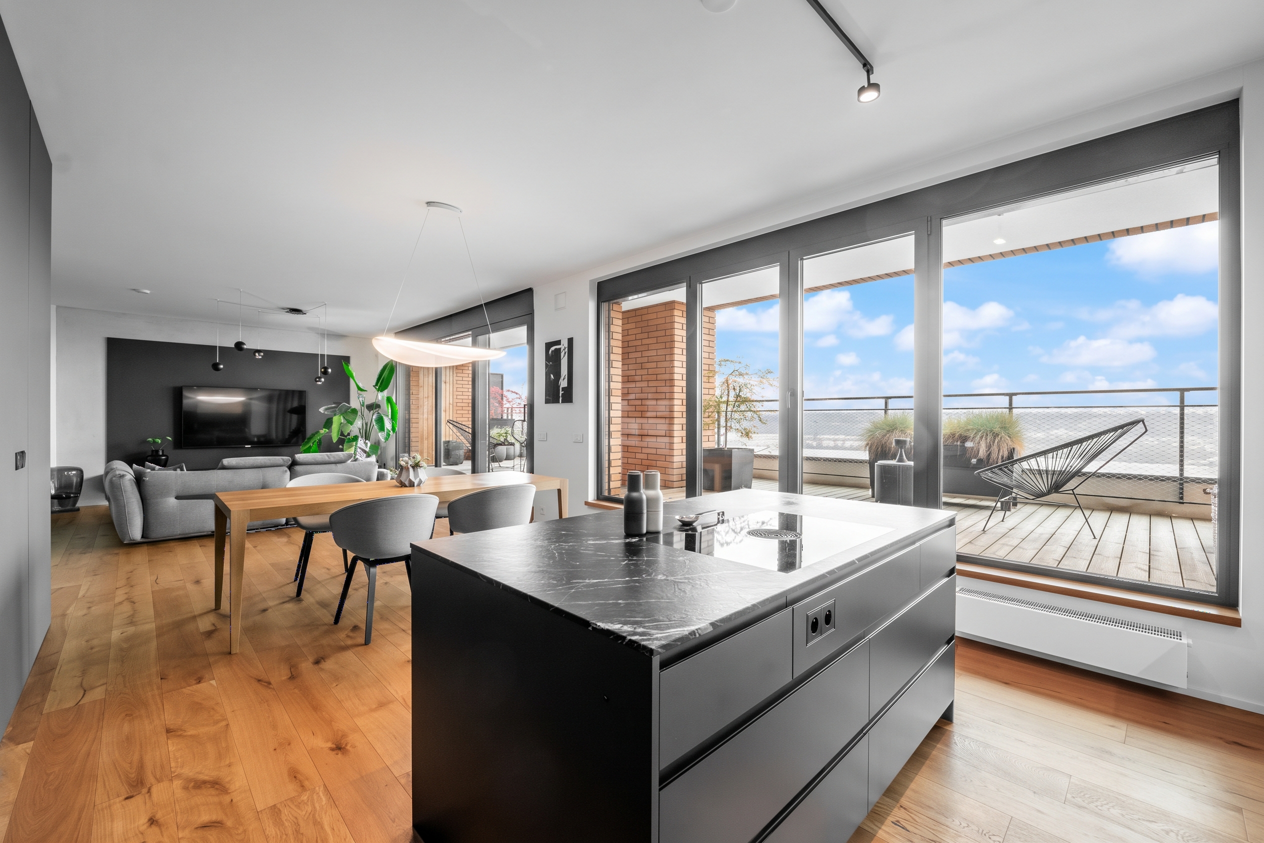 An ultra-premium 3+kt flat with a spacious terrace and unique views in the PARVI Cibulka development