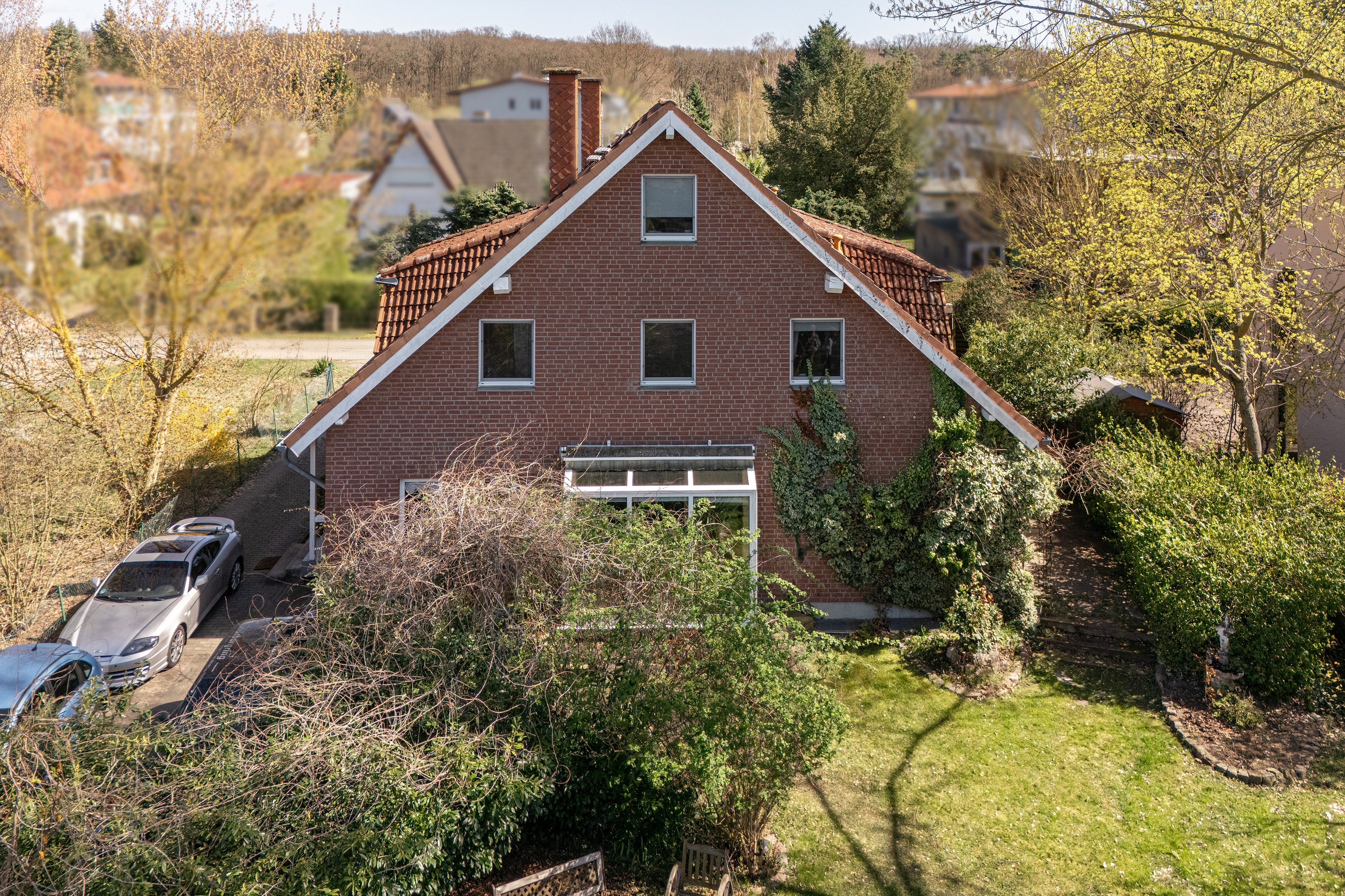 Familiengerechte Doppelhaushälfte auf wunderschönem Sonnengrundstück  – vermietet –
