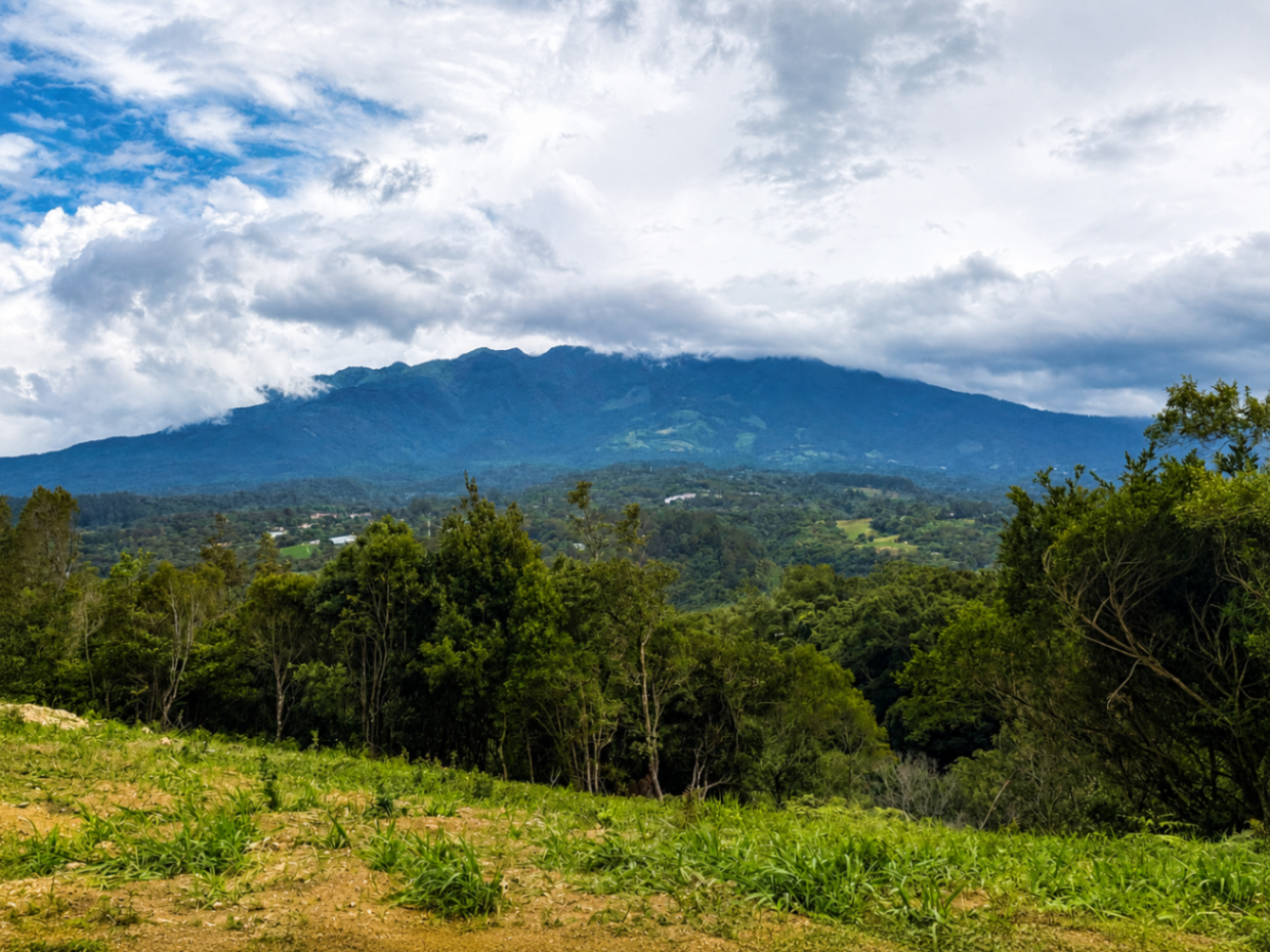 Spectacular View Lot in Jaramillo Centro, Boquete