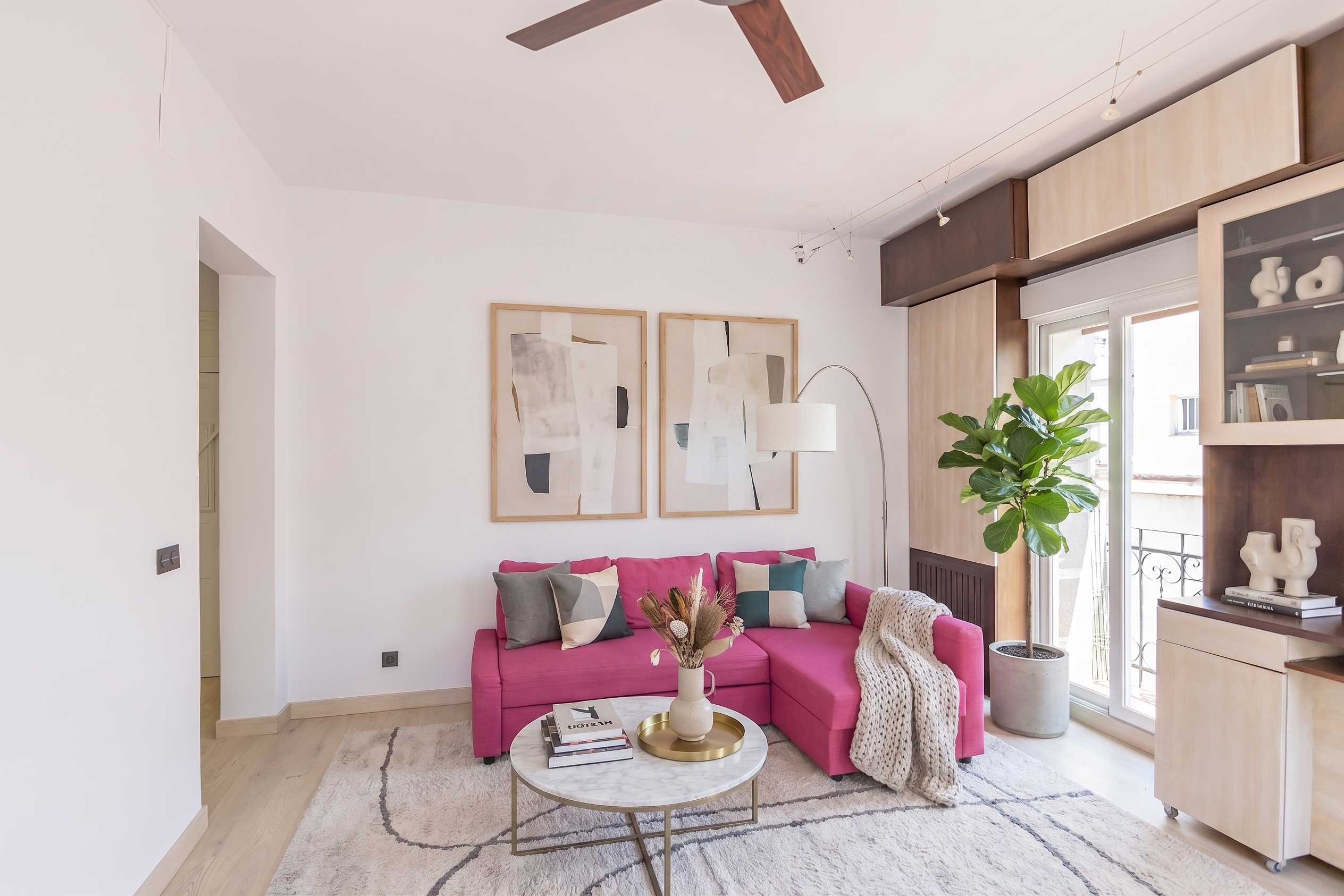 Brand-new apartment with five balconies in central Madrid