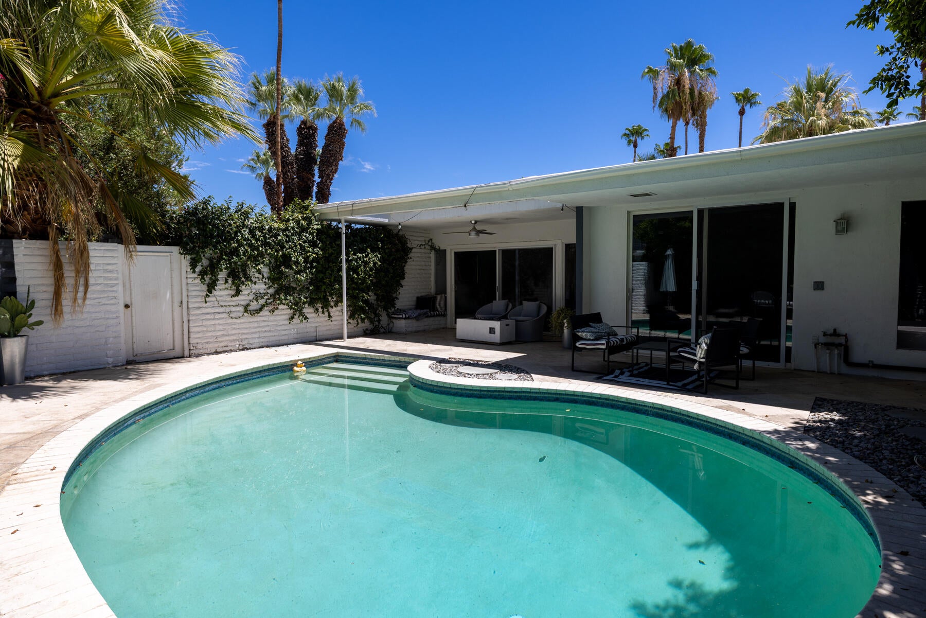 Live the Palm Desert Lifestyle