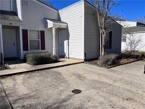Spacious Slidell Condo with Golf Course Views