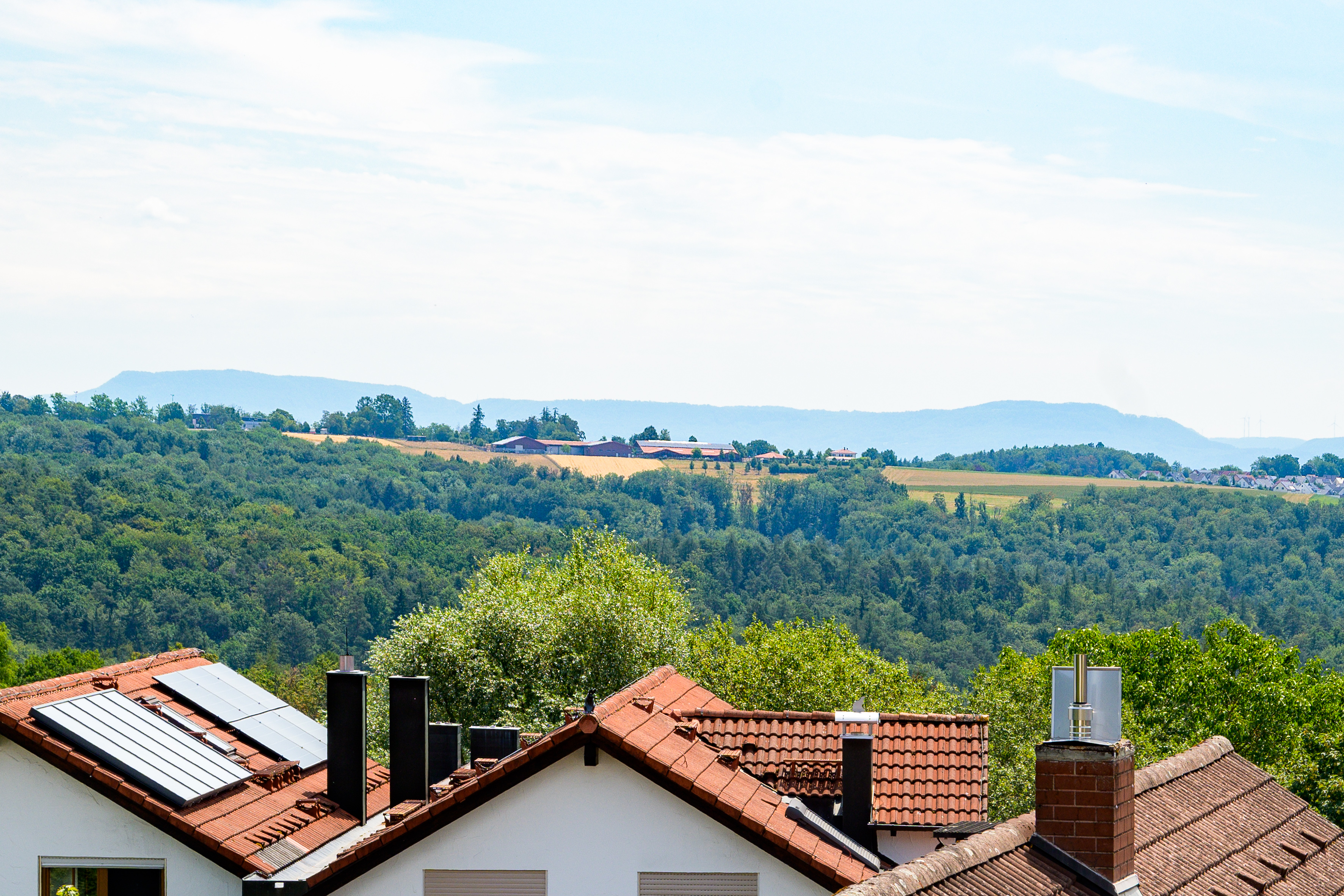 Über den Dächern von Baltmannsweiler – Großzügiges Anwesen mit Weitblick