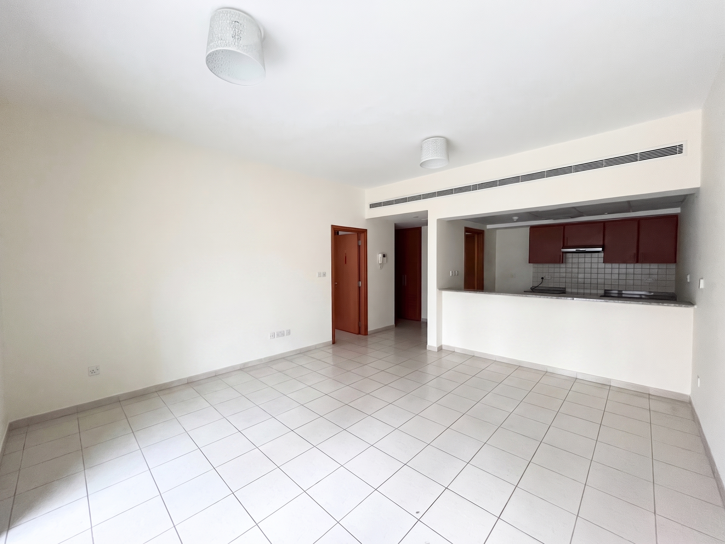 Vacant l Unfurnished l Garden View