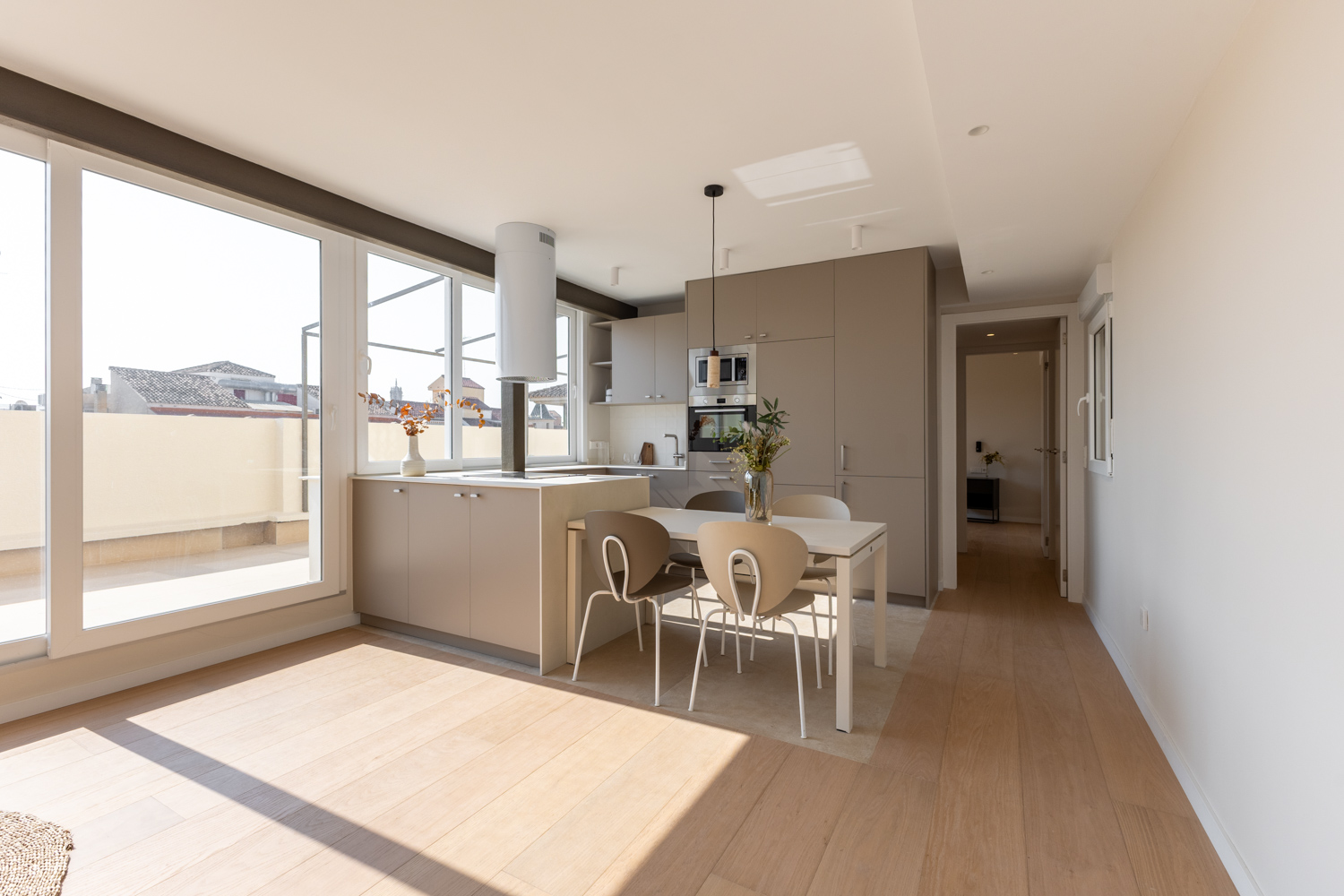 Exclusive penthouse with a 50 m² terrace in the heart of Valencia’s Historic Center