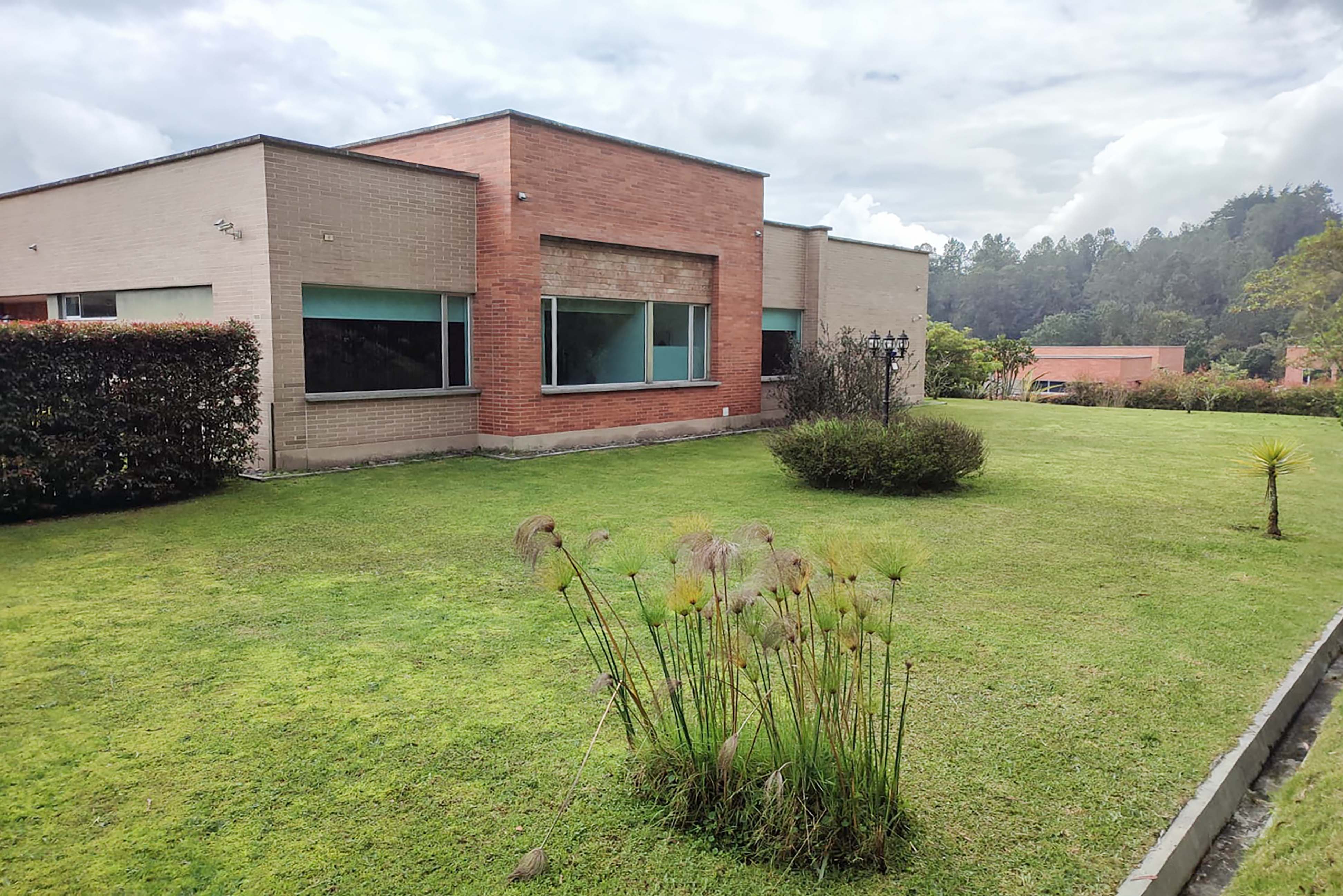 Moderna casa con clubhouse para venta en El Alto de Las Palmas