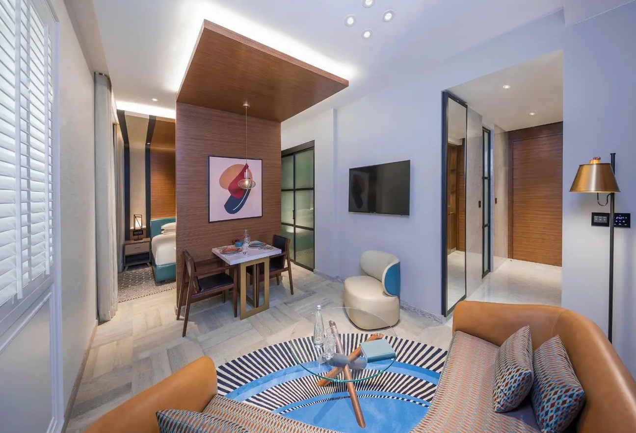 Hotel Living | Bills Included | Designer Apartments