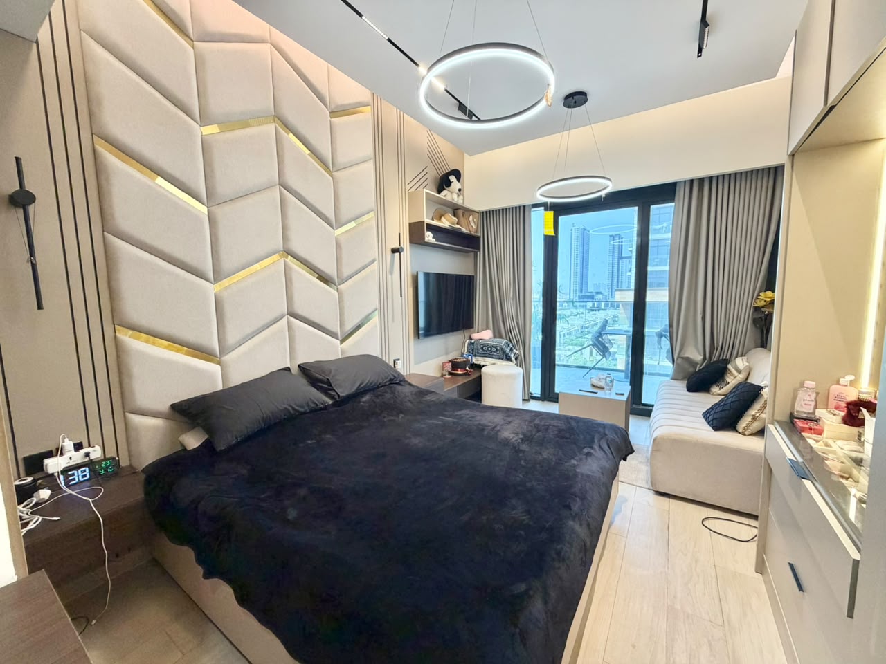High Floor | Fully Furnished | Ready To Move in