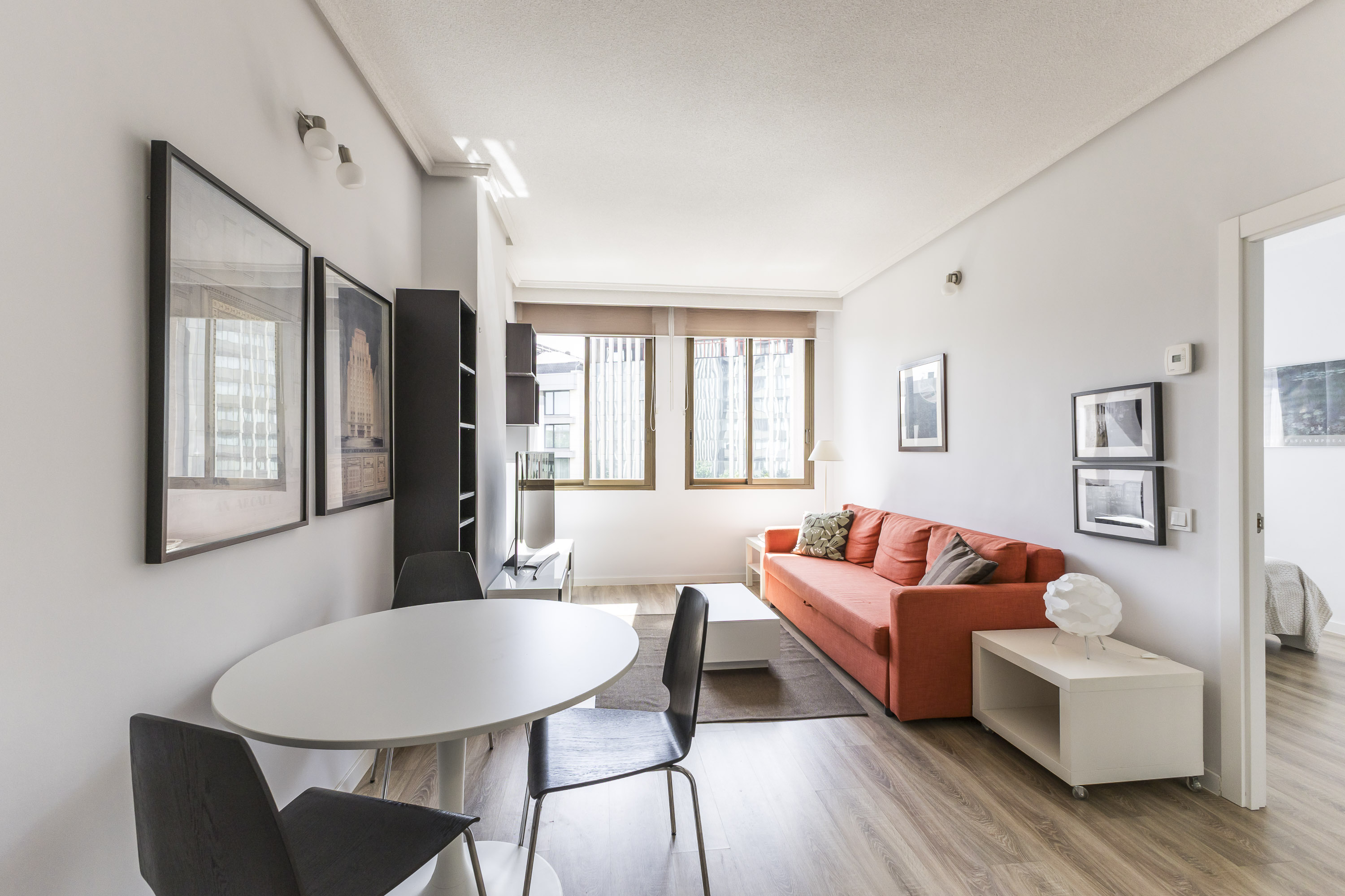 BRIGHT APARTMENT AGUSTIN DE FOXA CASTILLA-CHAMARTIN