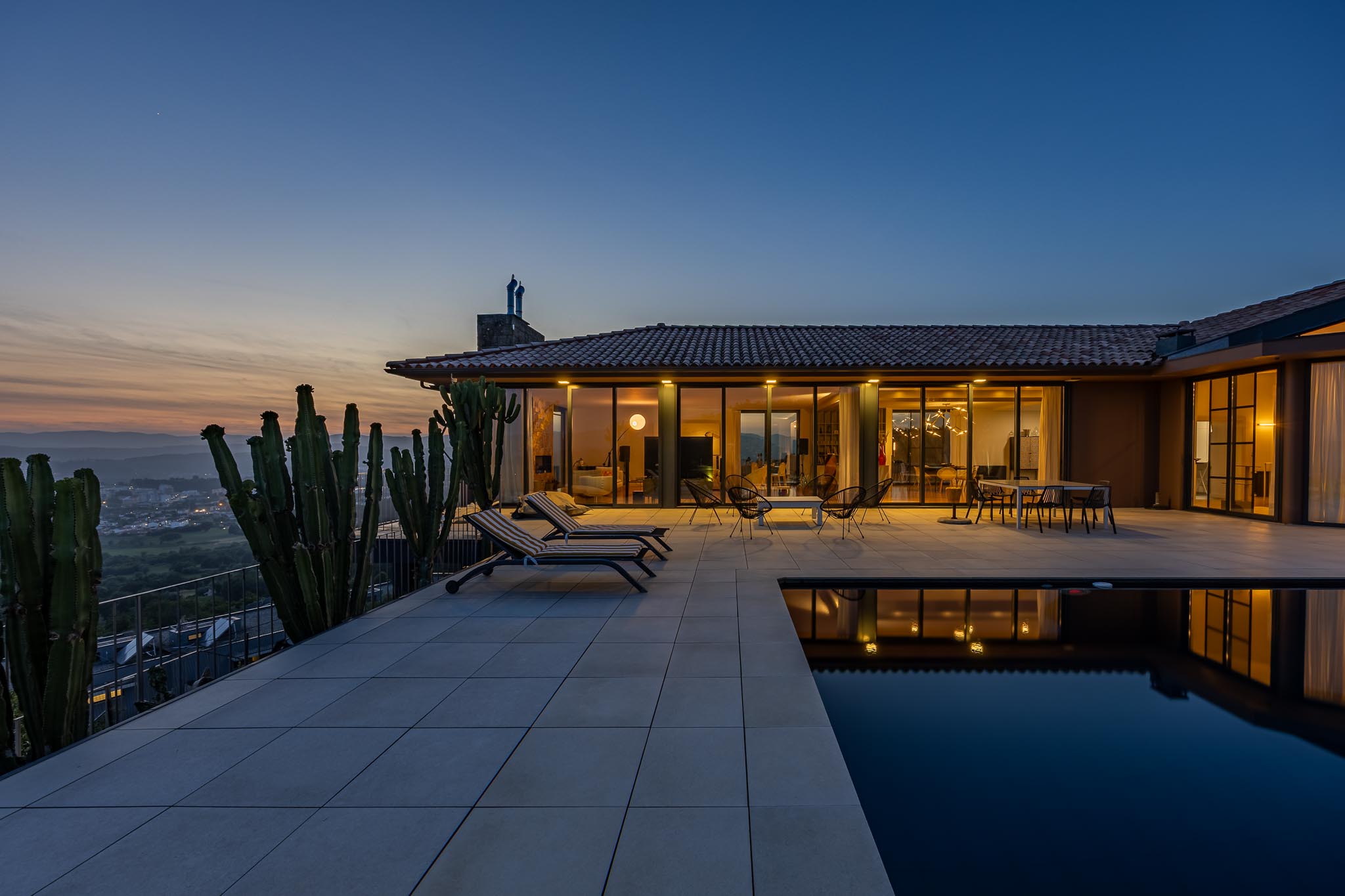 Luxusvilla in Valença, Nordportugal, mit Panoramablick auf den Fluss Minho