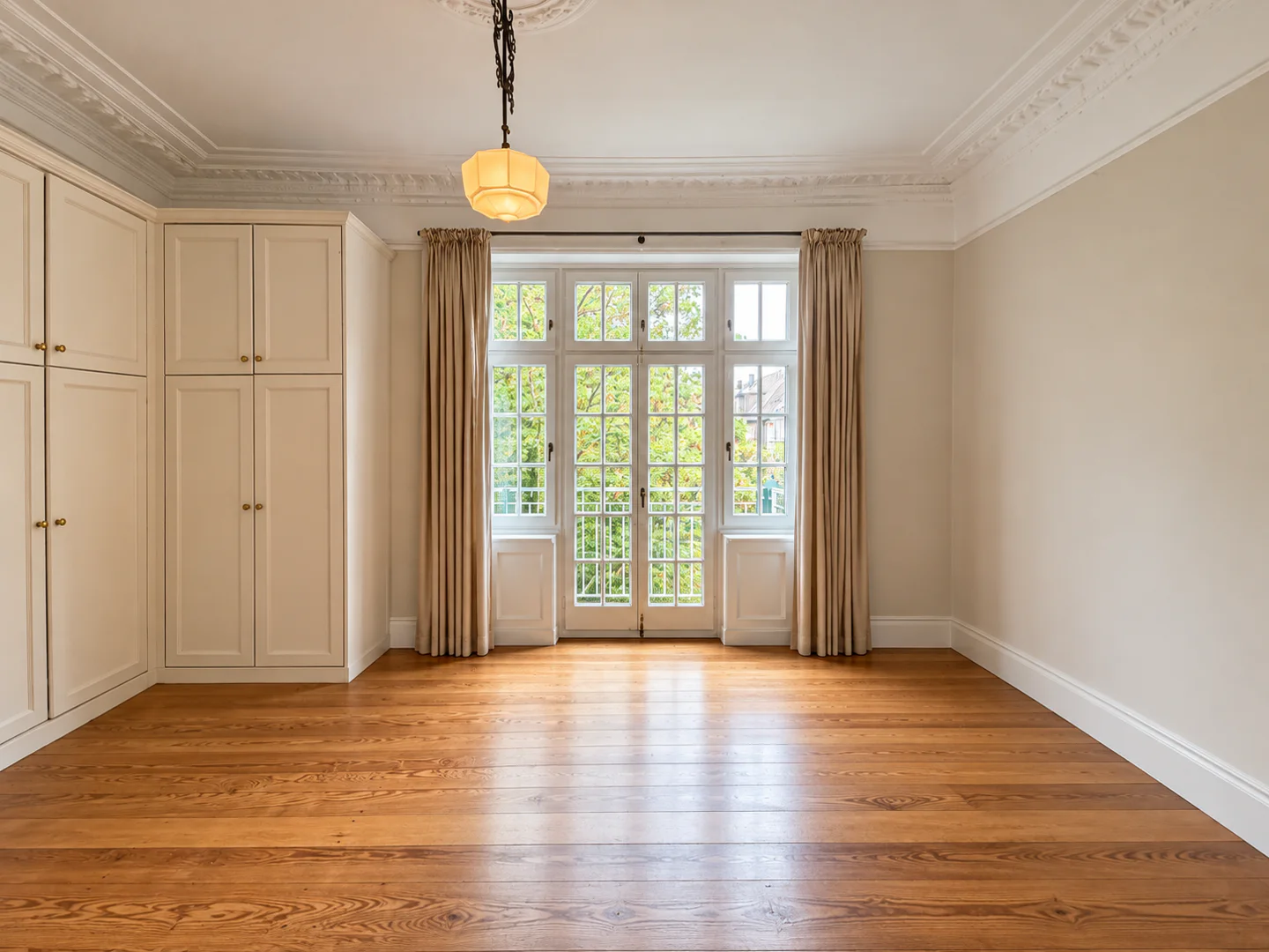 Charmante 5 Zimmer-Altbauwohnung in Winterhude! - Foto 4