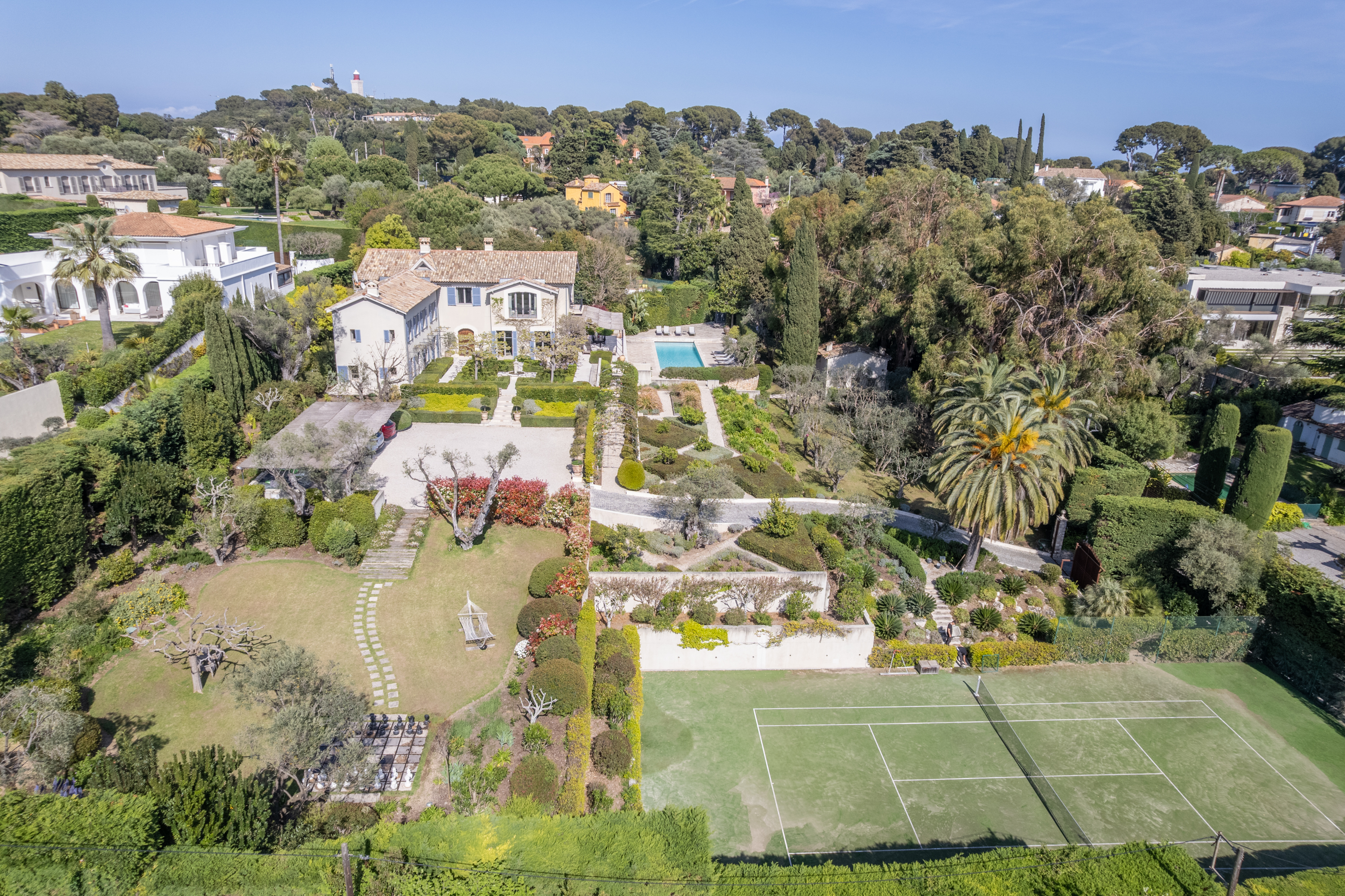 Seasonal rental – Exceptional estate – Cap d’Antibes, French Riviera