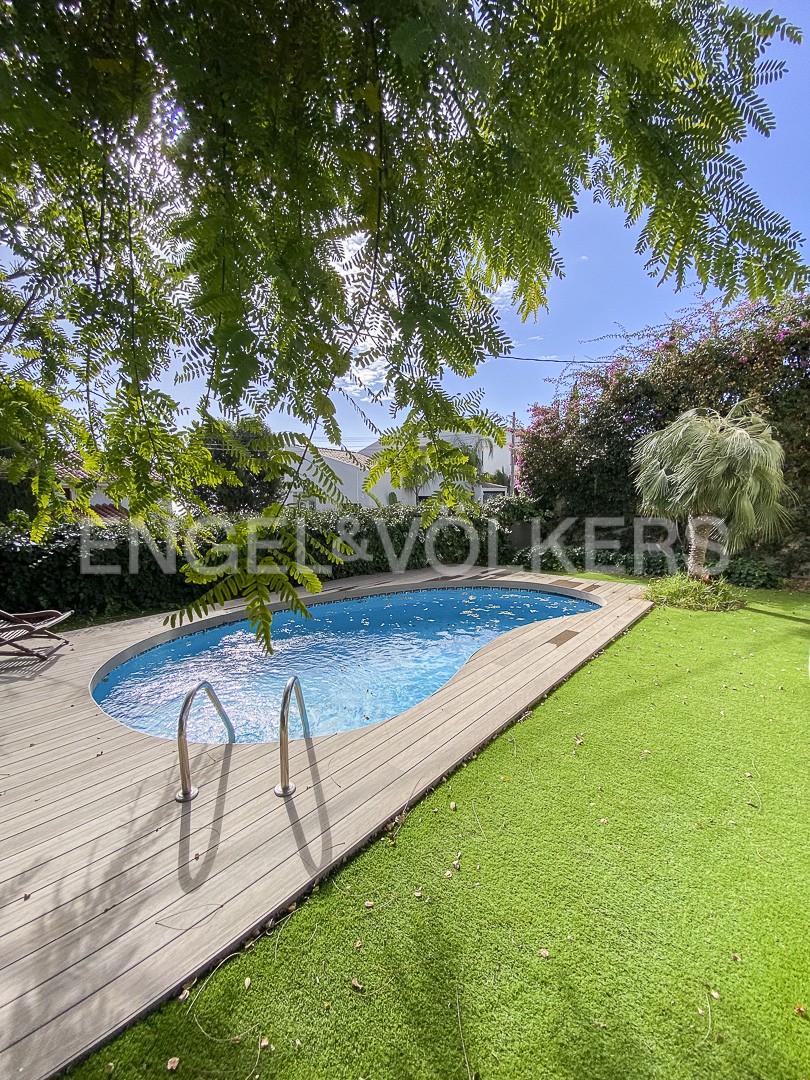 Magnificent semi-detached house in Vallpineda