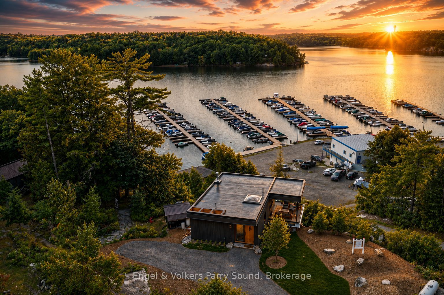 Private Villa Overlooking Georgian Bay