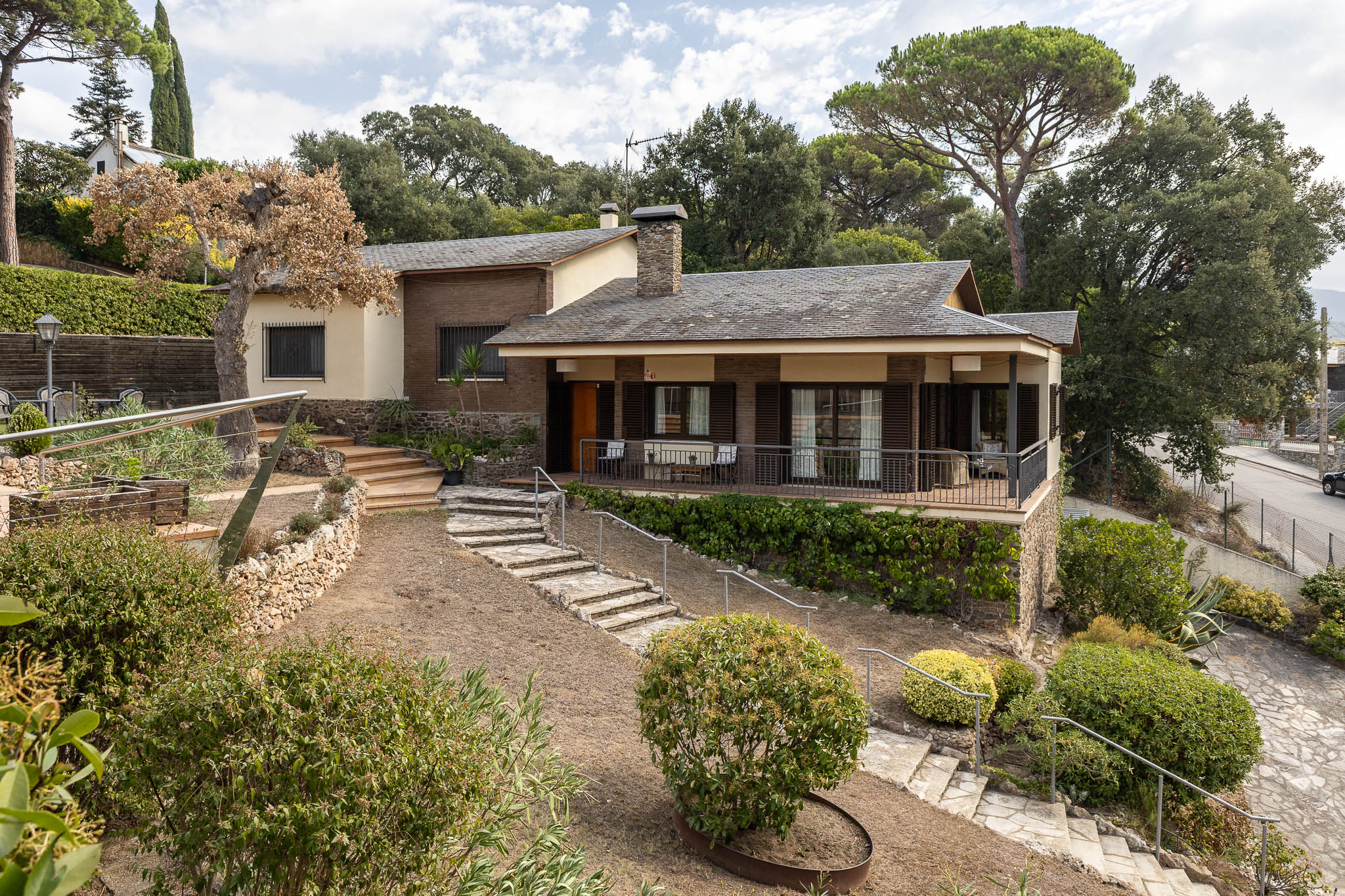 Family oasis with panoramic mountain views and a large garden at Ca Puigdemir.