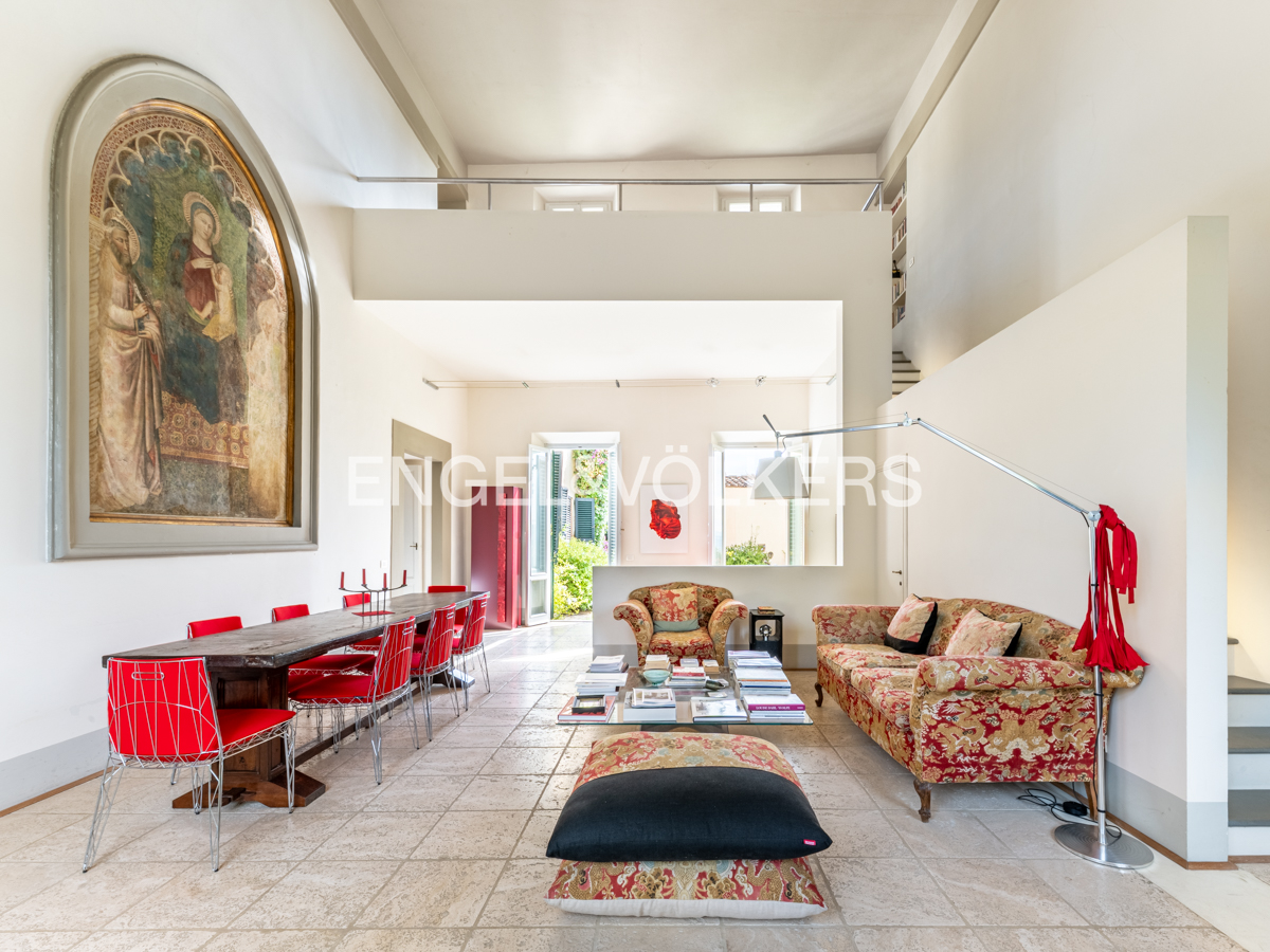 Charming apartment in a historic villa in the hills of Florence