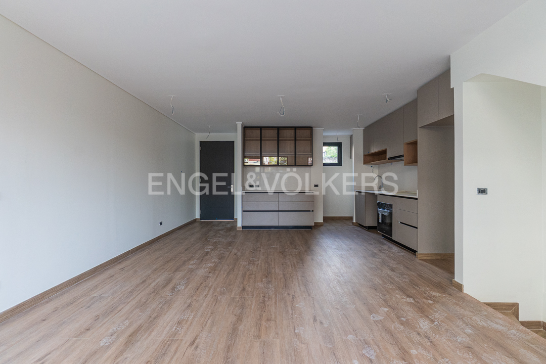 Amplia y moderna townhouse en Mariátegui