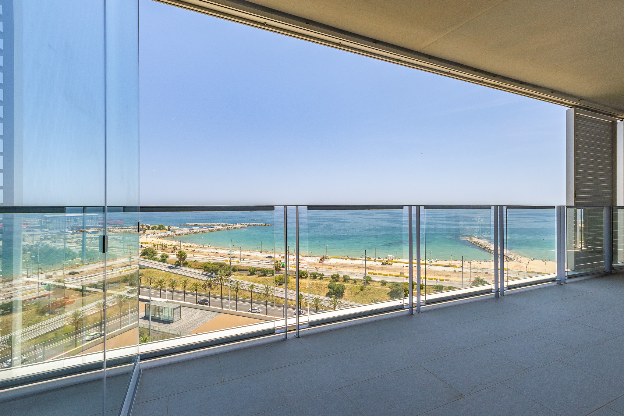 Viu el luxe davant del mar a Diagonal Mar