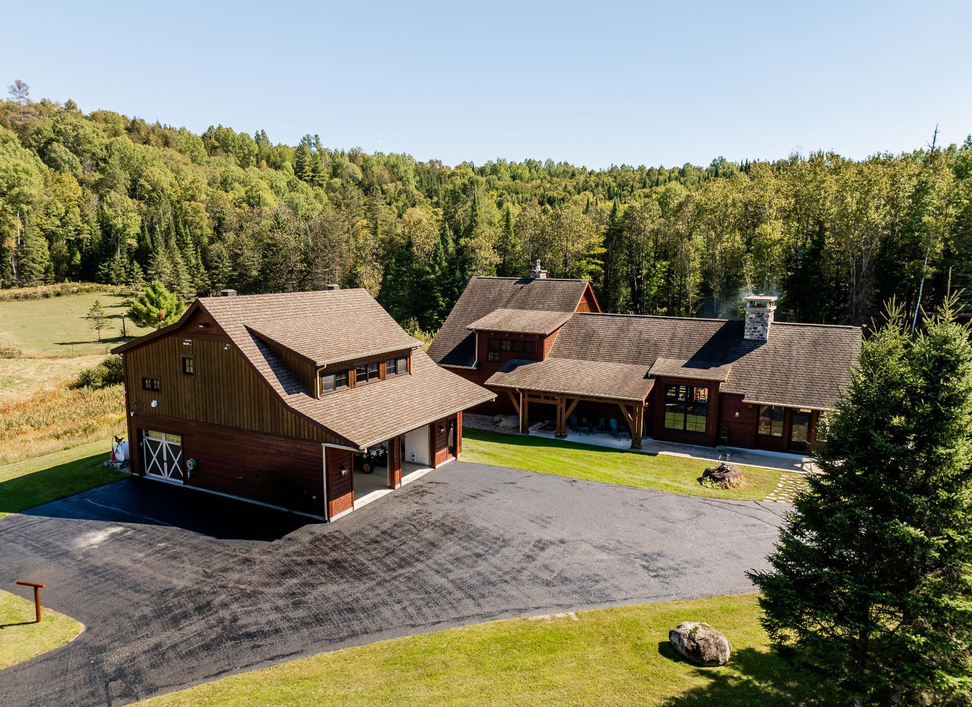 Exceptional 105-acre ranch-style estate