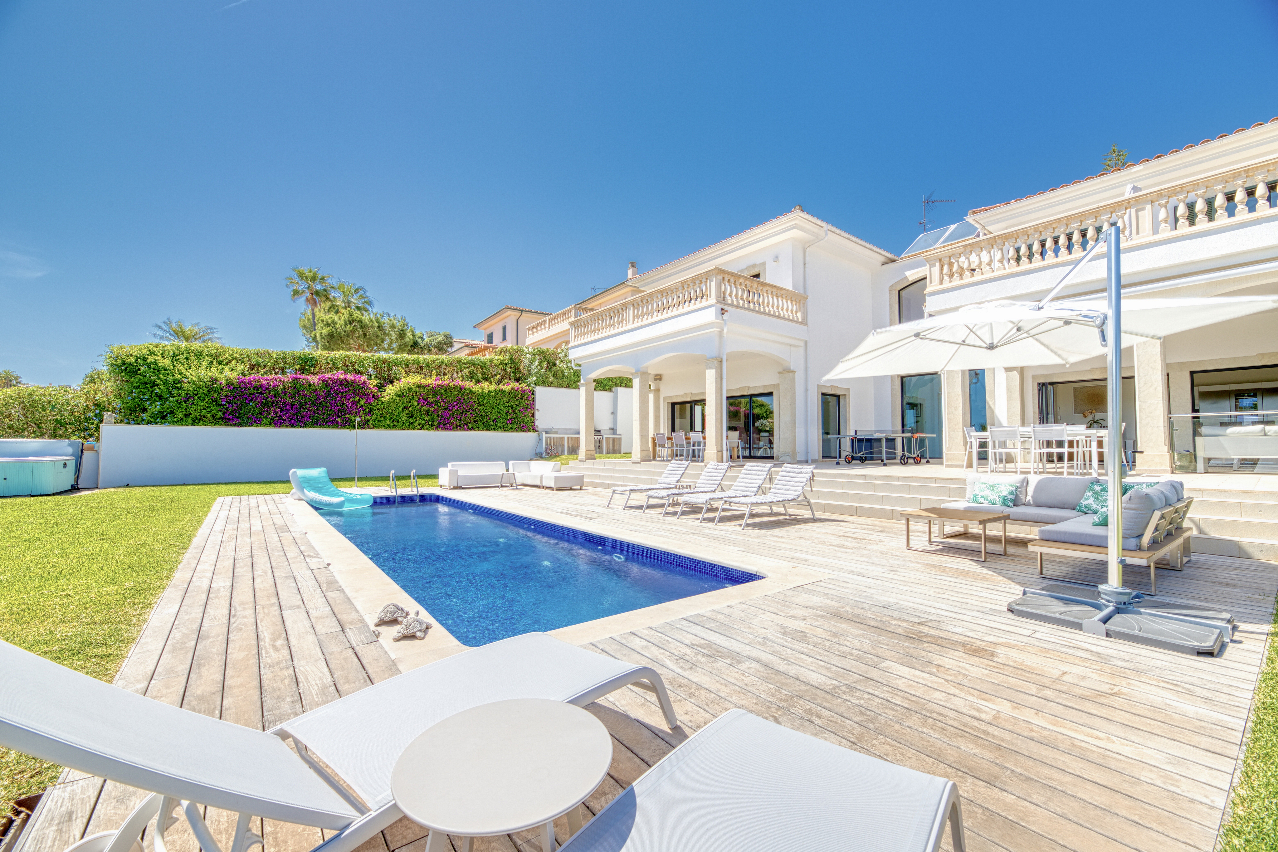 Family Villa in Cala Vinyes