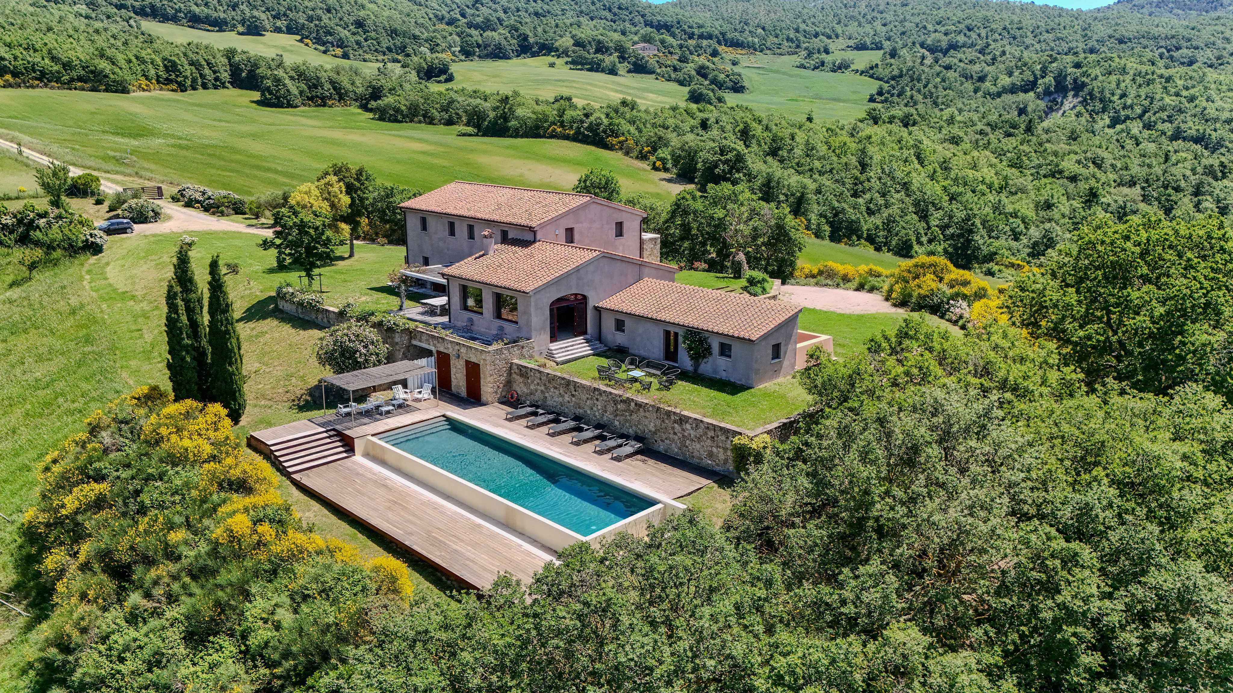 Enchanting Villa overlooking the Val d’Orcia