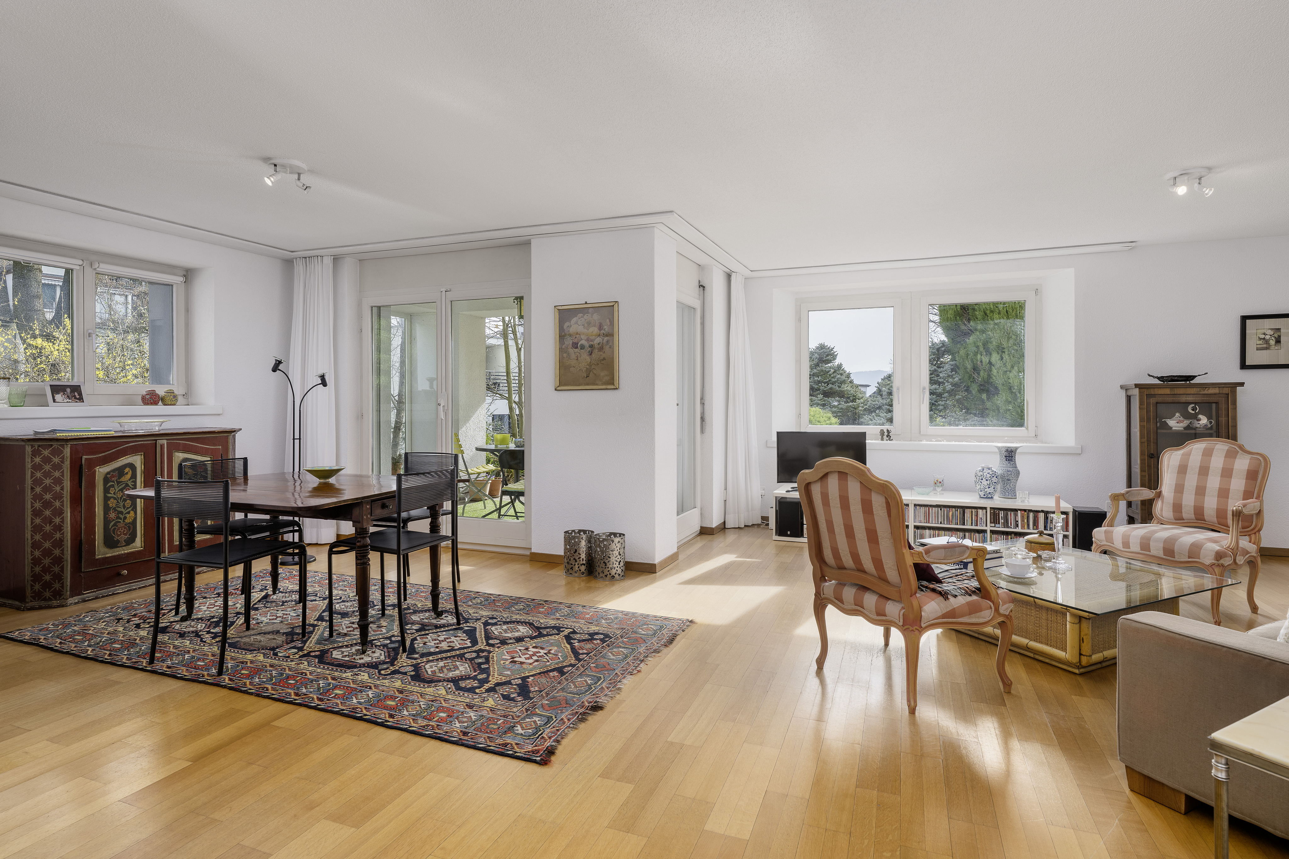 Garden flat with separate studio