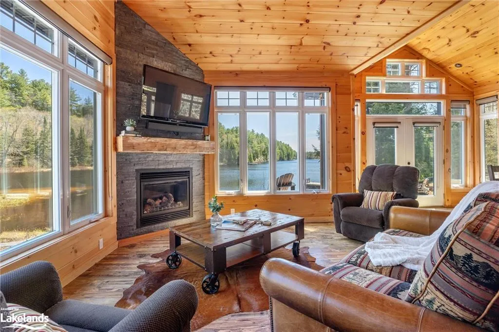 Truly Spectacular Offering In The Heart Of Muskoka