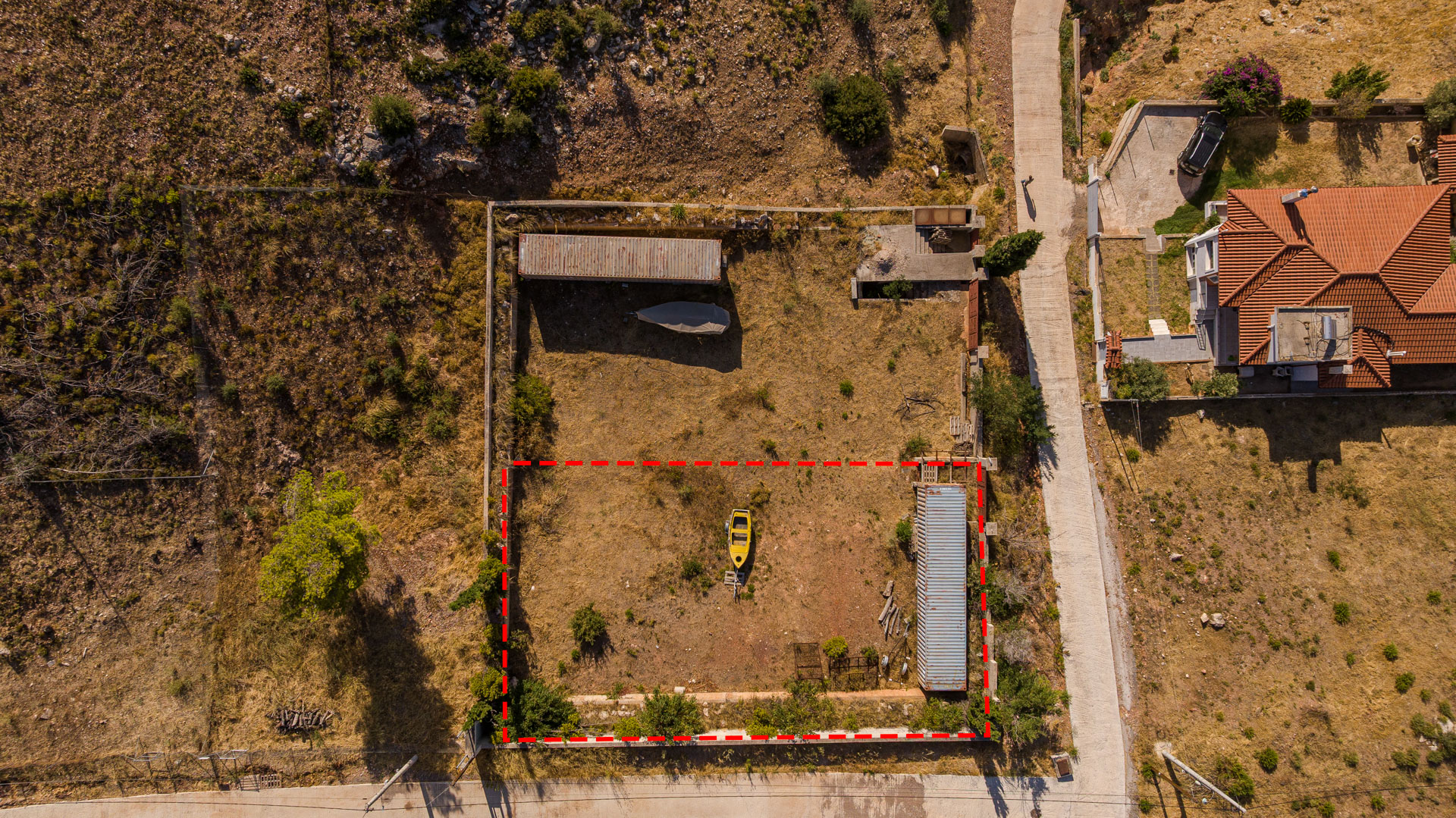 Sloping 500 sq.m. plot with panoramic views