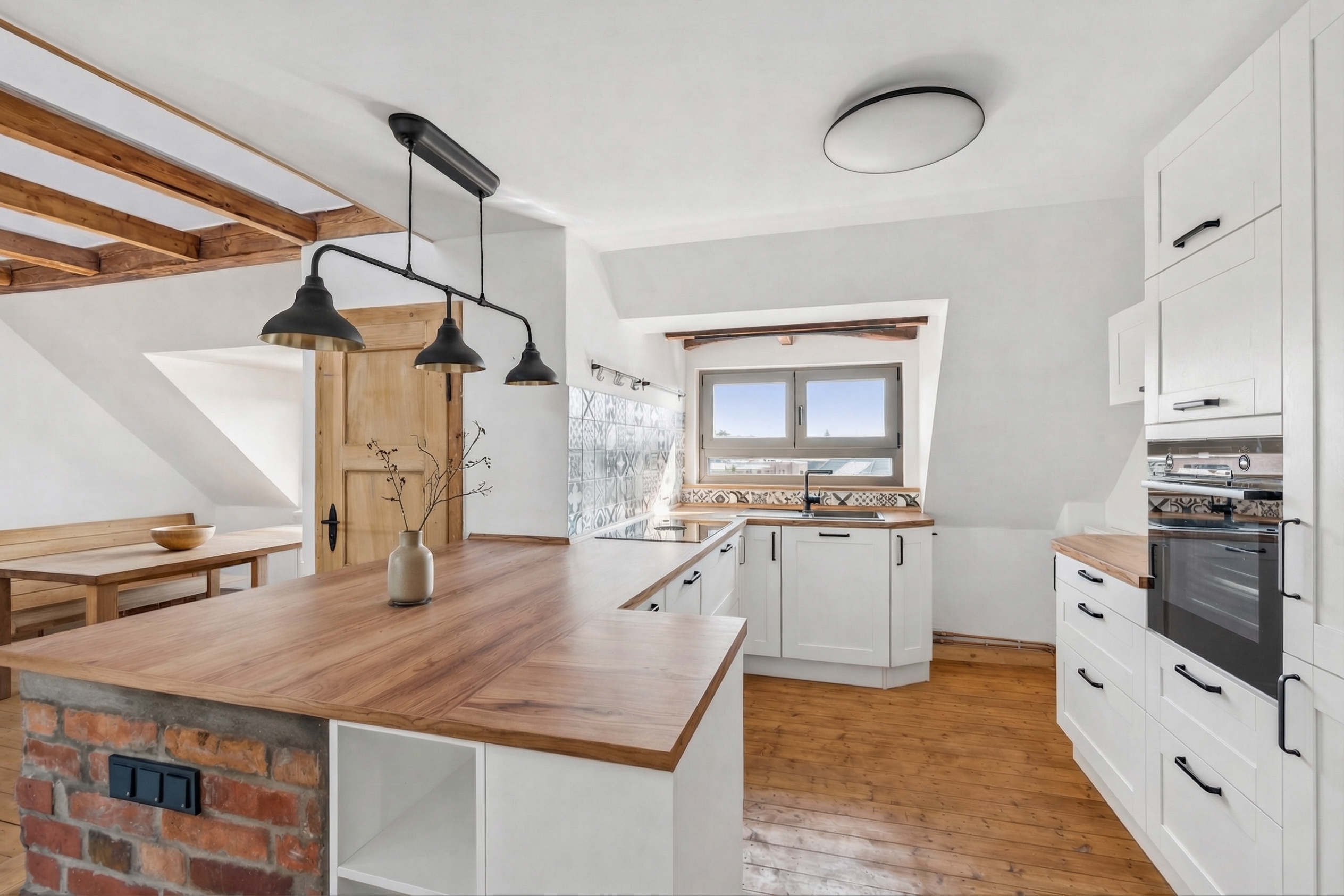 Hochwertige Maisonettewohnung mit Dachterrasse in Ledeburg – modern saniert auf A+ Niveau