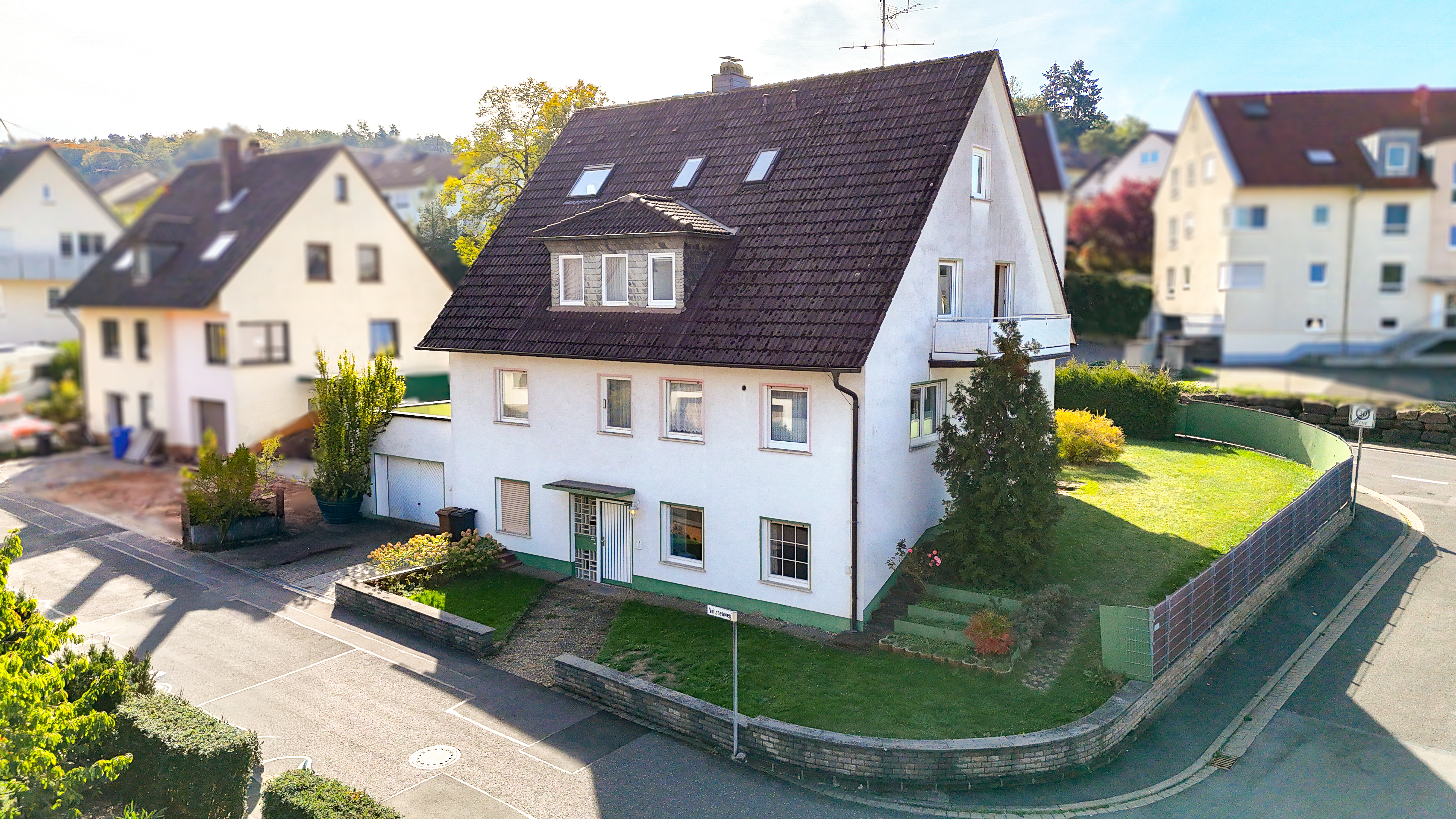 Großzügiges Mehrgenerationenhaus mit Garten – viel Raum für Familie und Zukunft in Lohr-Sendelbach