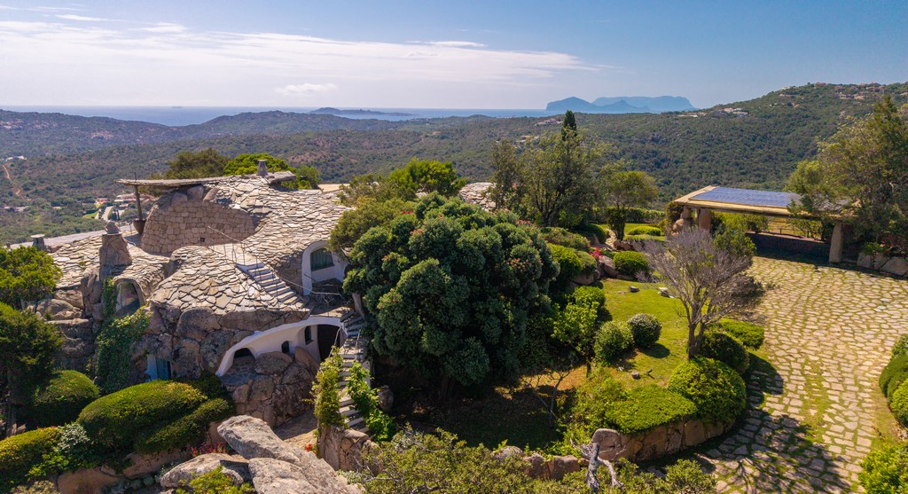 Villa Il Grottino | Ikone von Couelle entworfen in Pantogia