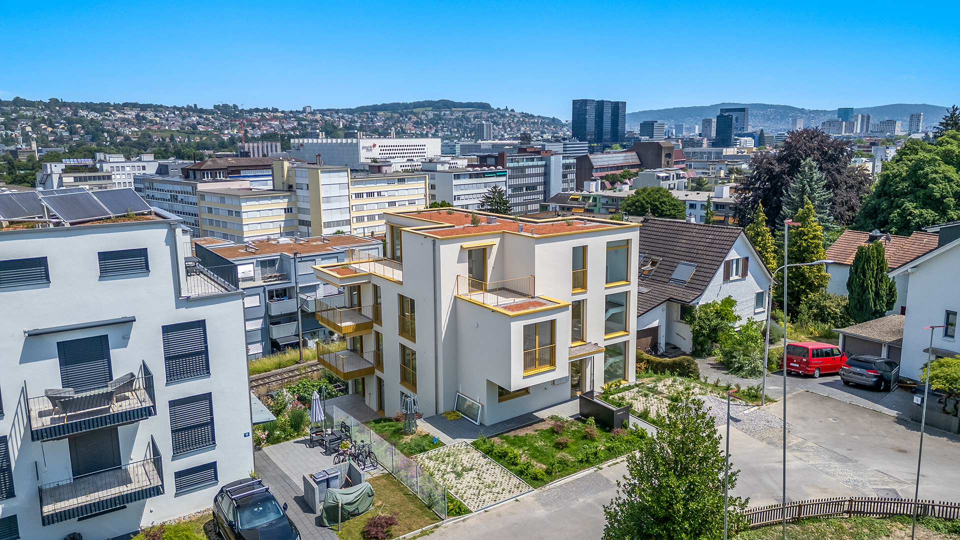 4.8 Altstetten: Four apartments. Eight good reasons to stay.