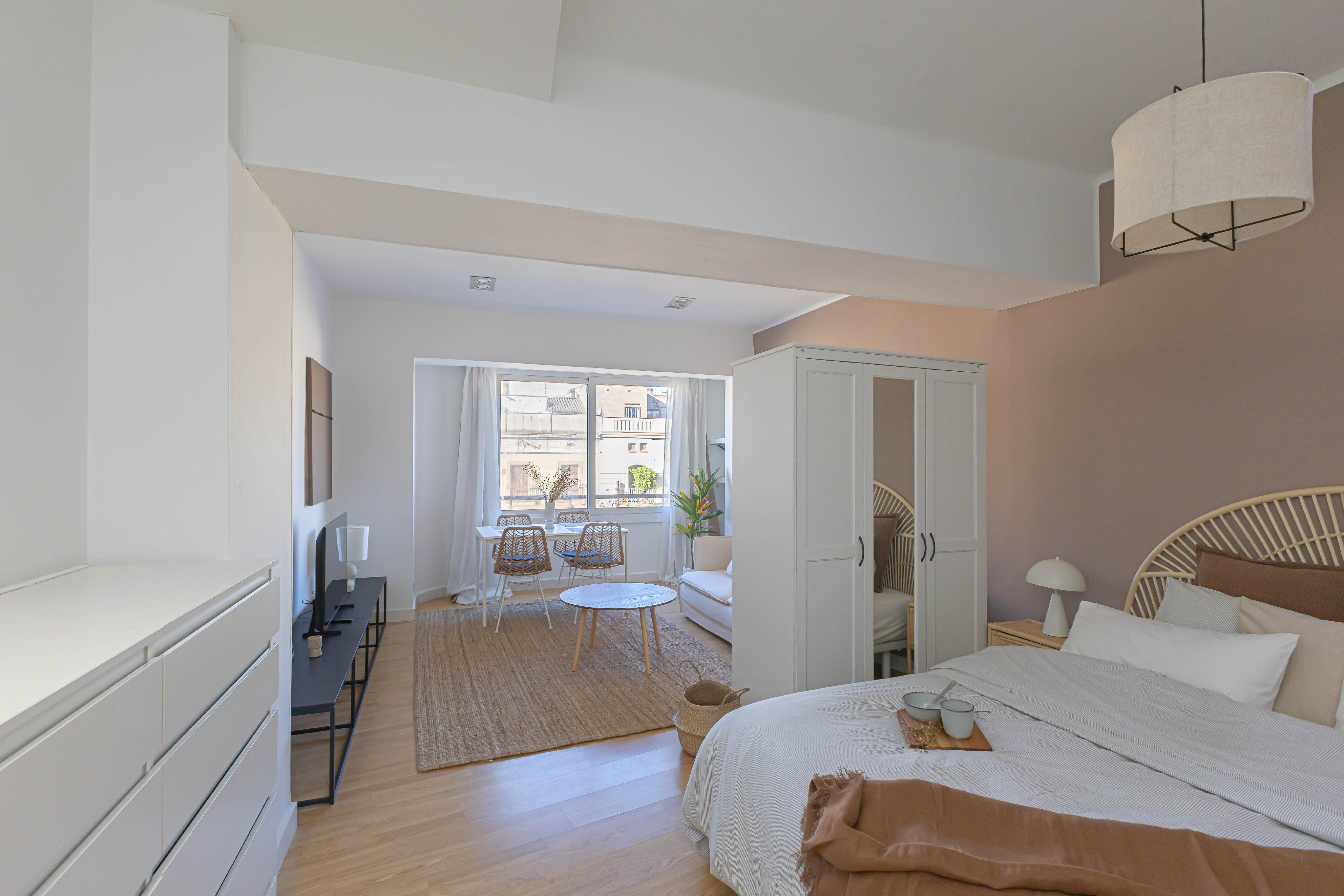 Cozy Fully Renovated Apartment in the Heart of Barcelona